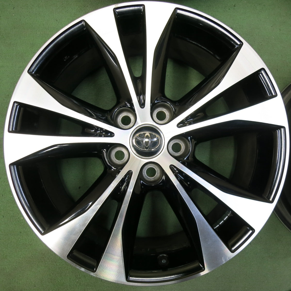 4本価格★トヨタ 60系 ハリアー スタイル モーヴ 純正 ホイール 18インチ 18×7.5J PCD114.3/5H★5043004SYホ