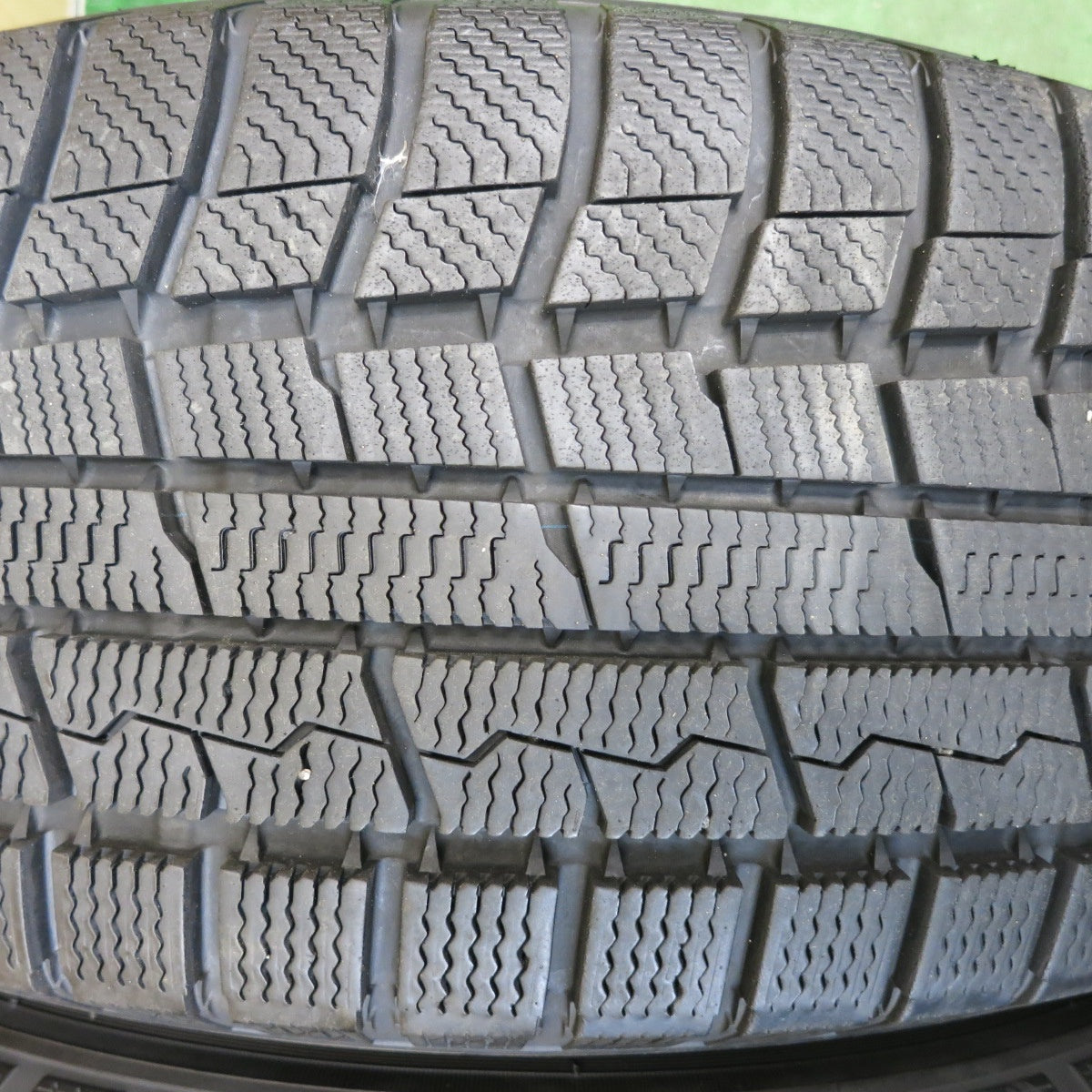 バリ溝！9.5分★スタッドレス 215/65R16 トーヨー ウインター トランパス TX MKW MK-55 16インチ PCD139.7/6H★6031404HAス