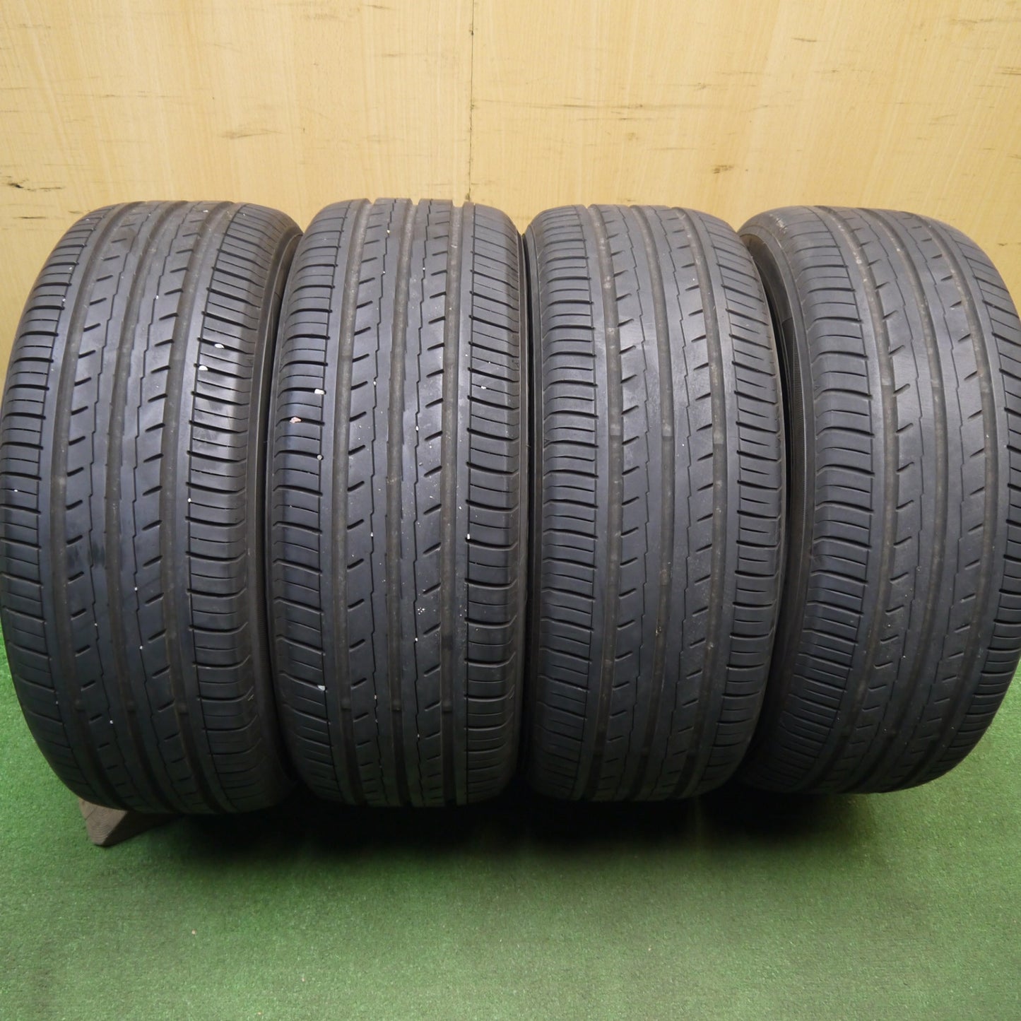 バリ溝！24年！9.5分★215/45R17 ヨコハマ BluEarth-ES ES32 タイヤ ブルーアース 17インチ プリウス ヴォクシー ノア カローラ セレナ 等★6012803Hノタ