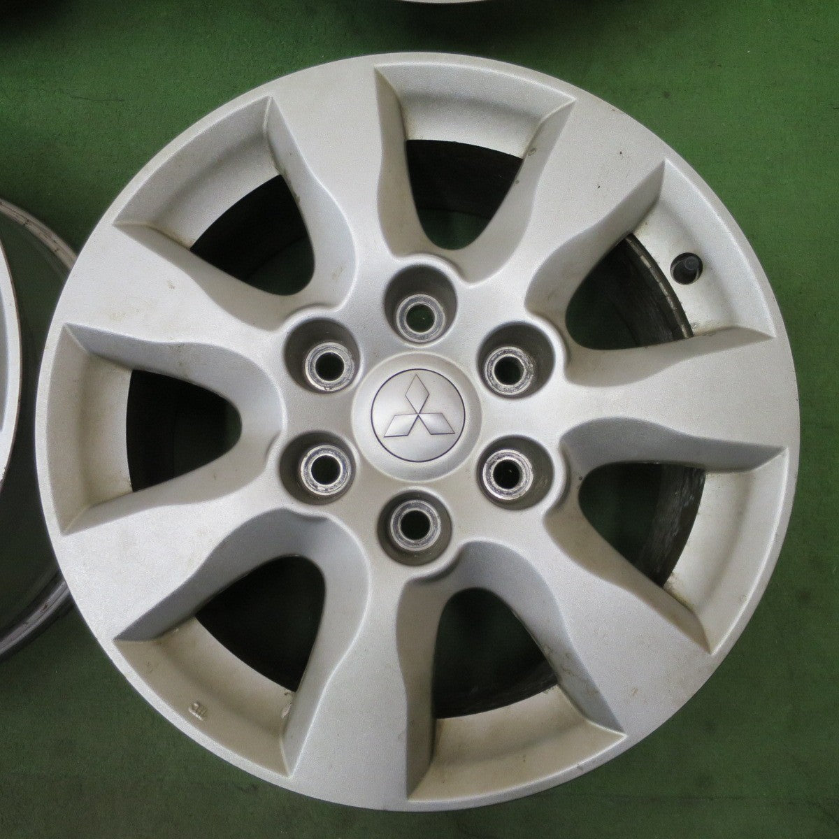 4本価格◎三菱 V98W V93W パジェロ 純正 ホイール 17インチ 17×7.5J PCD139.7/6H◎6090201NGホ