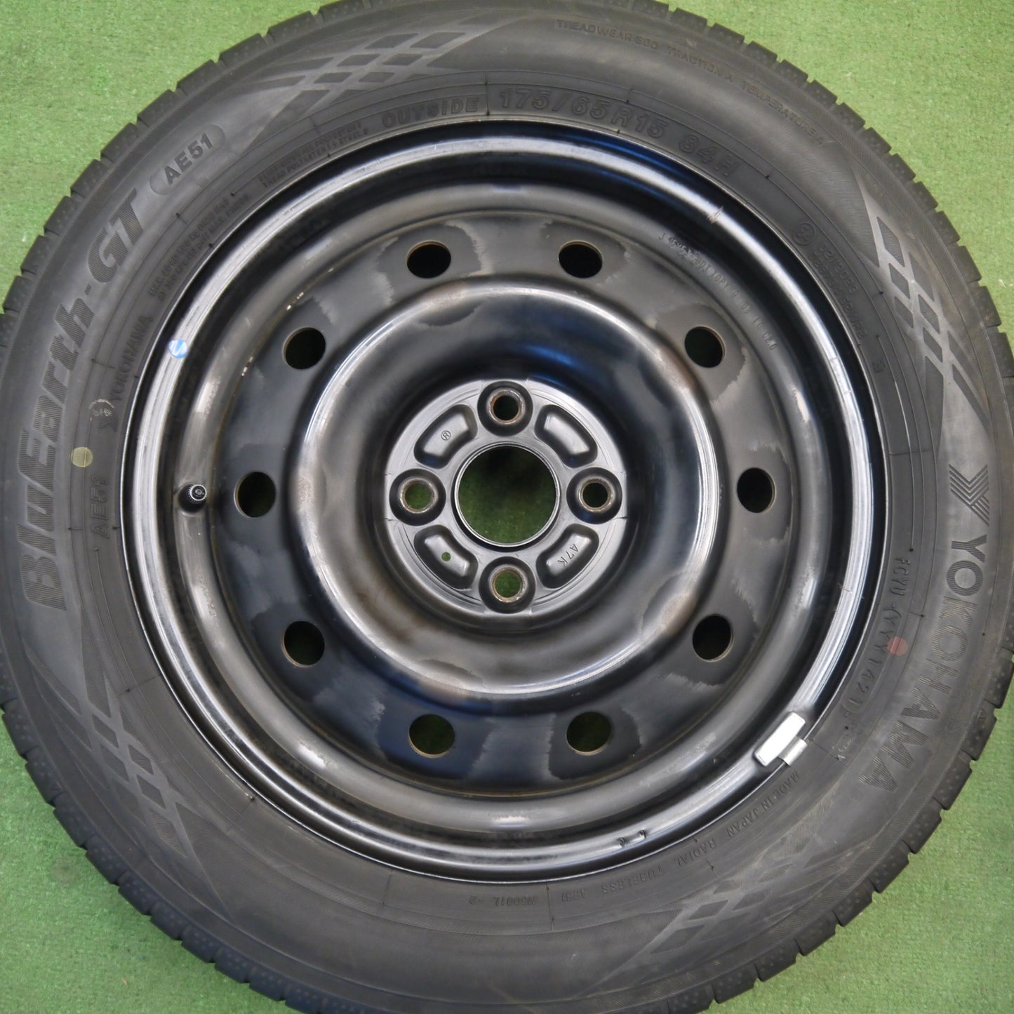 バリ溝！8.5分★175/65R15 ヨコハマ BluEarth-GT AE51 TOPY スチール ホイール ブルーアース 15インチ PCD100/4H★6033002Hノ