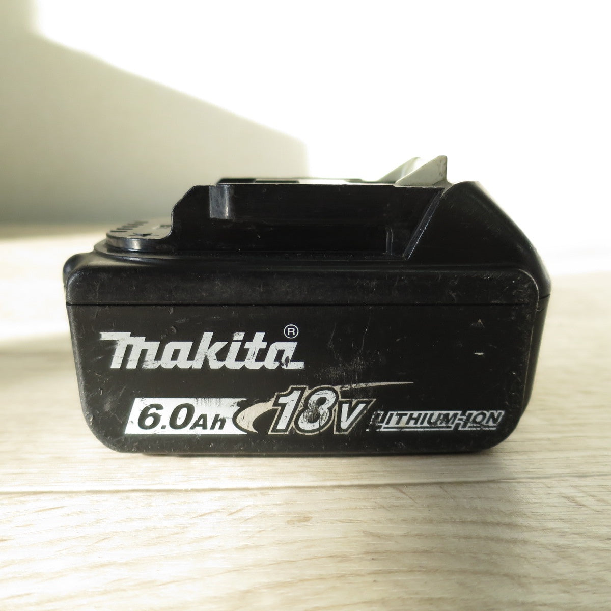 [送料無料] ◇マキタ 純正 リチウム イオン バッテリー BL1860B 18V 6.0Ah makita Li-ion 電動 工具◇