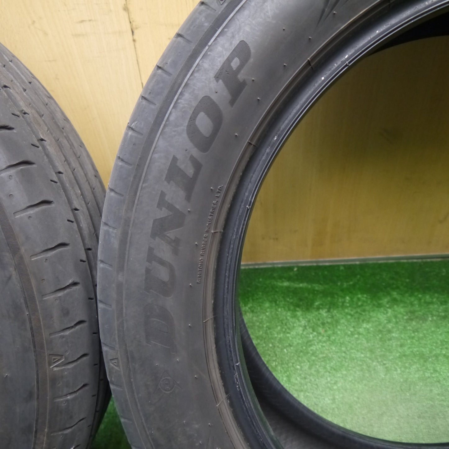 2本価格！23年★225/55R19 ダンロップ SPスポーツマックス 060 タイヤ 19インチ 40系 ヴェルファイア アルファード 等★6021810Hノタ
