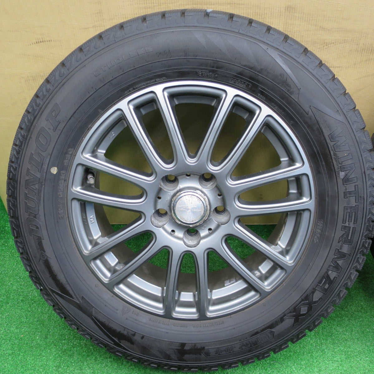 バリ溝！23年！9.5分★スタッドレス 215/65R16 ダンロップ ウインターマックス WM02 E spider 社外 アルミ 16インチ PCD114.3/5H★5122105NKス