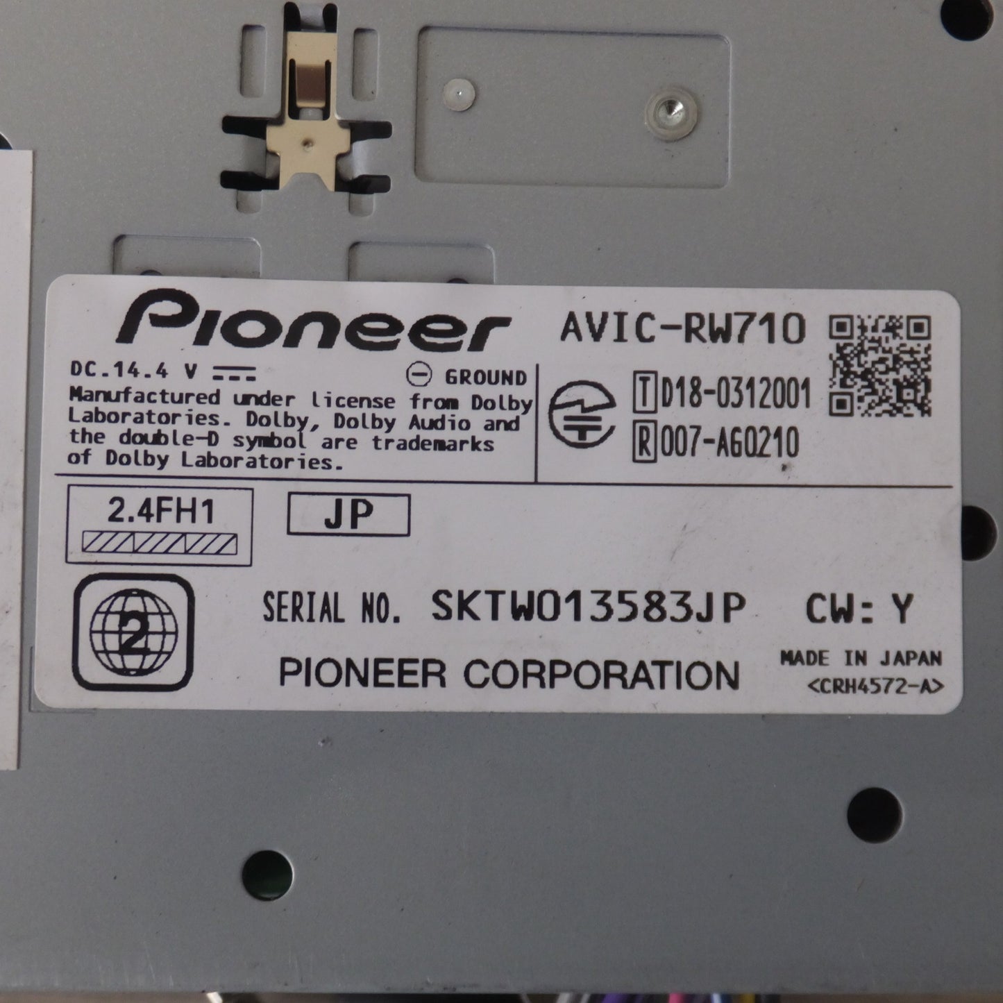 [送料無料] ★カロッツェリア carrozzeria AV一体型メモリーナビゲーション 楽ナビ AVIC-RW710(35)★