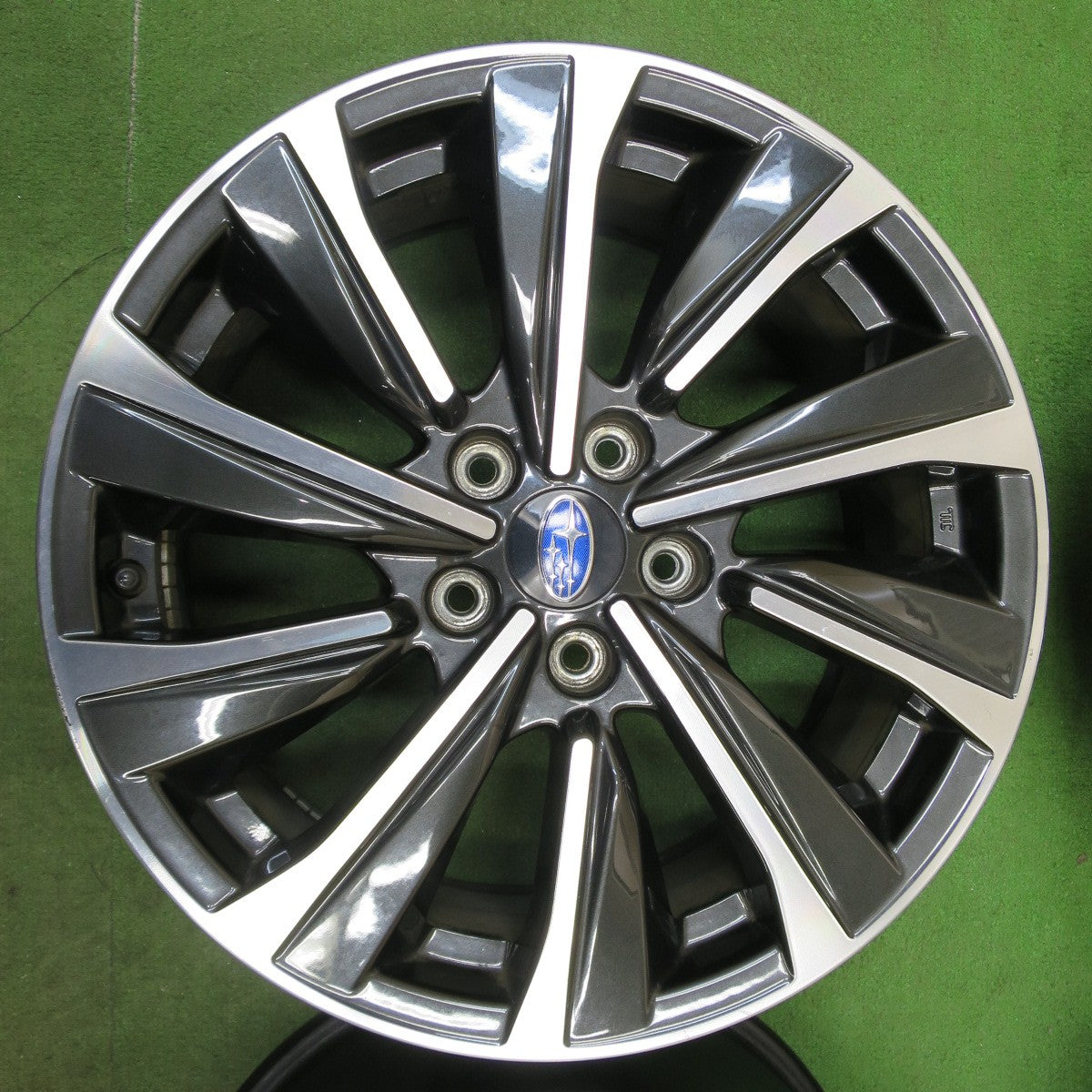 4本価格★スバル VN5 レヴォーグ STI スポーツ 純正 ホイール 18インチ 18×7.5J PCD114.3/5H★6040703NGホ