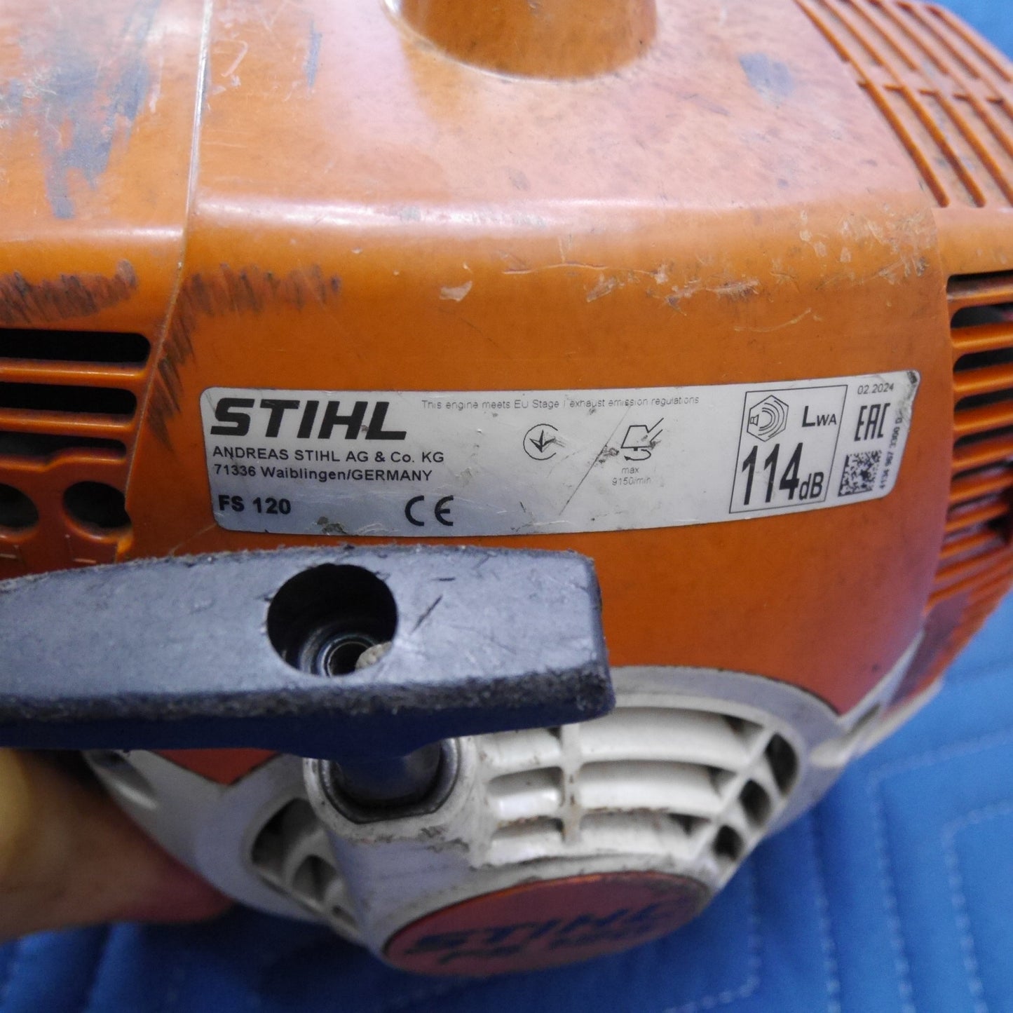 【岐阜発 直接引取限定】☆STIHL スチール エンジン 刈払機 FS120 刈り払い機 草刈機 草刈り機 114dB☆