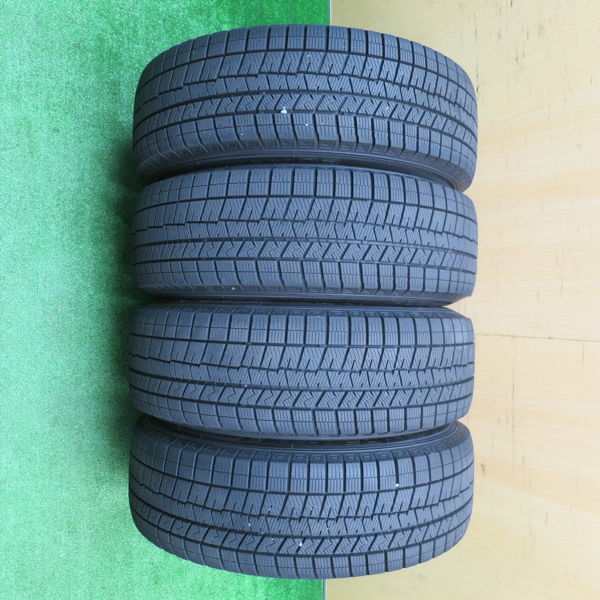 バリ溝！21年！キレイ！9.5分★スタッドレス 205/65R16 ダンロップ ウインターマックス 03 WINNERS ウィナーズ 16インチ PCD114.3/5H★5102103NJス