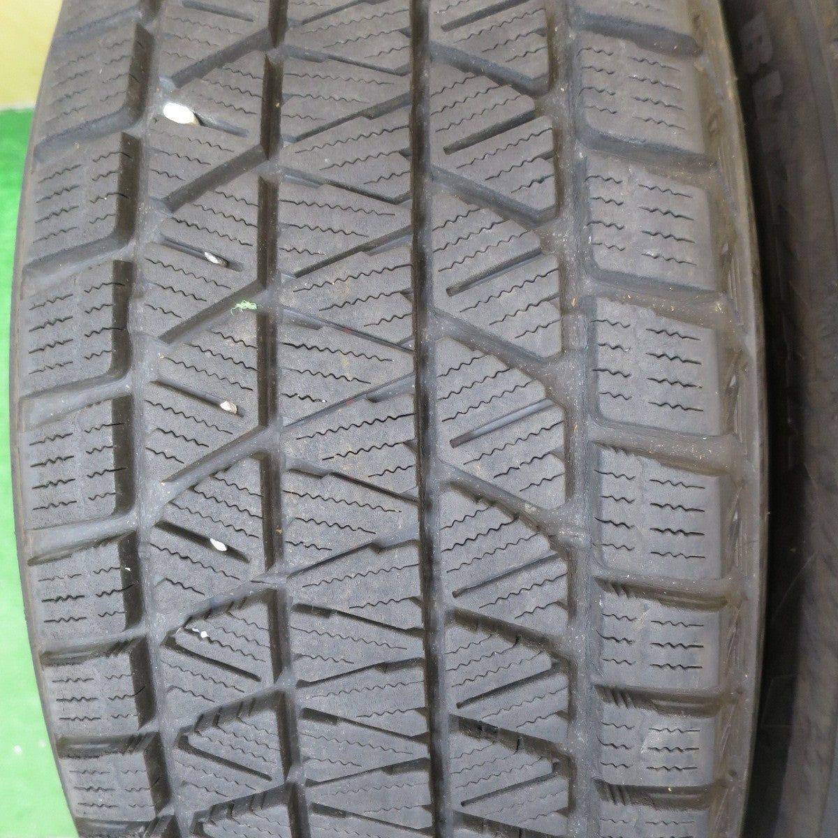 センサー付！バリ溝！22年！キレイ！8.5分★レクサス NX バージョンL 純正 235/60R18 スタッドレス ブリヂストン ブリザック DM-V3 18インチ PCD114.3/5H★5060801NJス