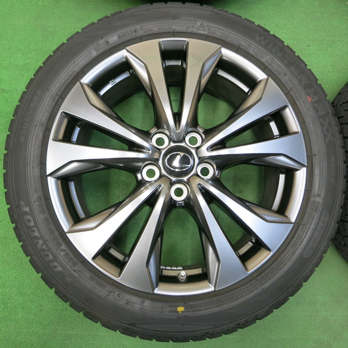 *送料無料* センサー付！バリ溝！キレイ！9.5分★レクサス UX250h Fスポーツ 純正 225/50R18 スタッドレス ダンロップ ウインターマックス WM02 DSST PCD114.3/5H★4051006イス