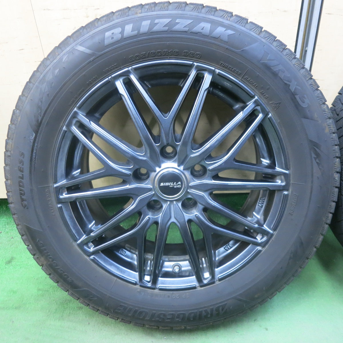 バリ溝！23年！キレイ！9分★スタッドレス 205/60R16 ブリヂストン ブリザック VRX3 SIBILLA NEXT W45 シビラ ネクスト 16インチ PCD114.3/5H★6033001SKス