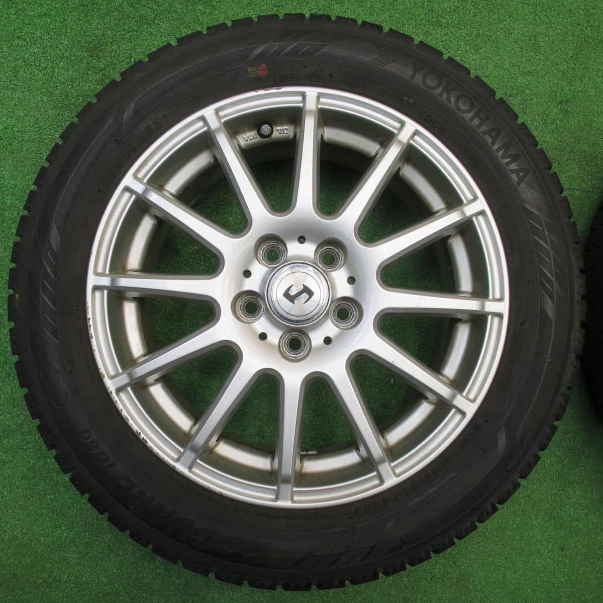 バリ溝！22年！9.5分★シエンタ 等 185/60R15 スタッドレス ヨコハマ アイスガード iG60 社外 アルミ 15インチ PCD100/5H★5110504NJス