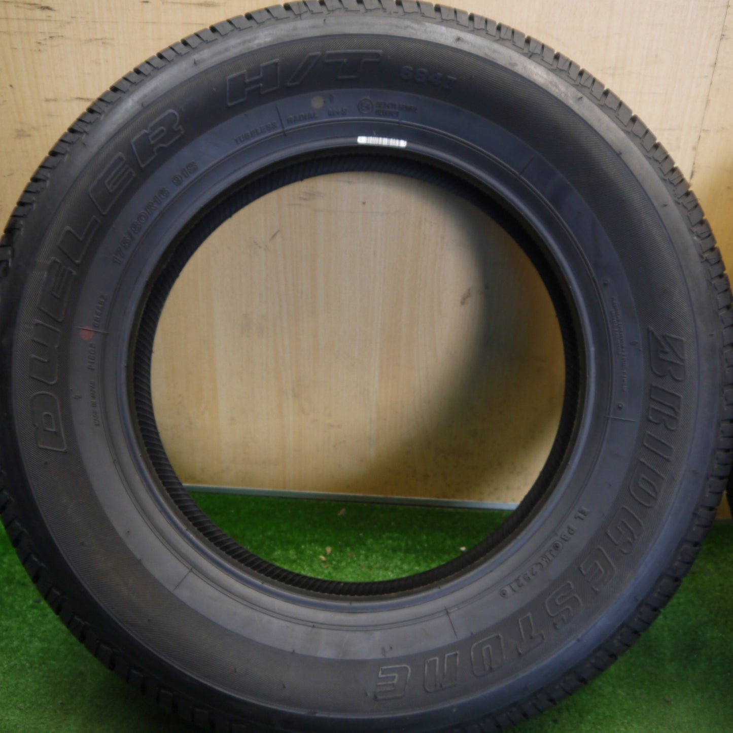 新車外し★ジムニー 等 175/80R16 ブリヂストン デューラー H/T 684 Ⅱ DUELER タイヤ 16インチ★6052603Hノタ