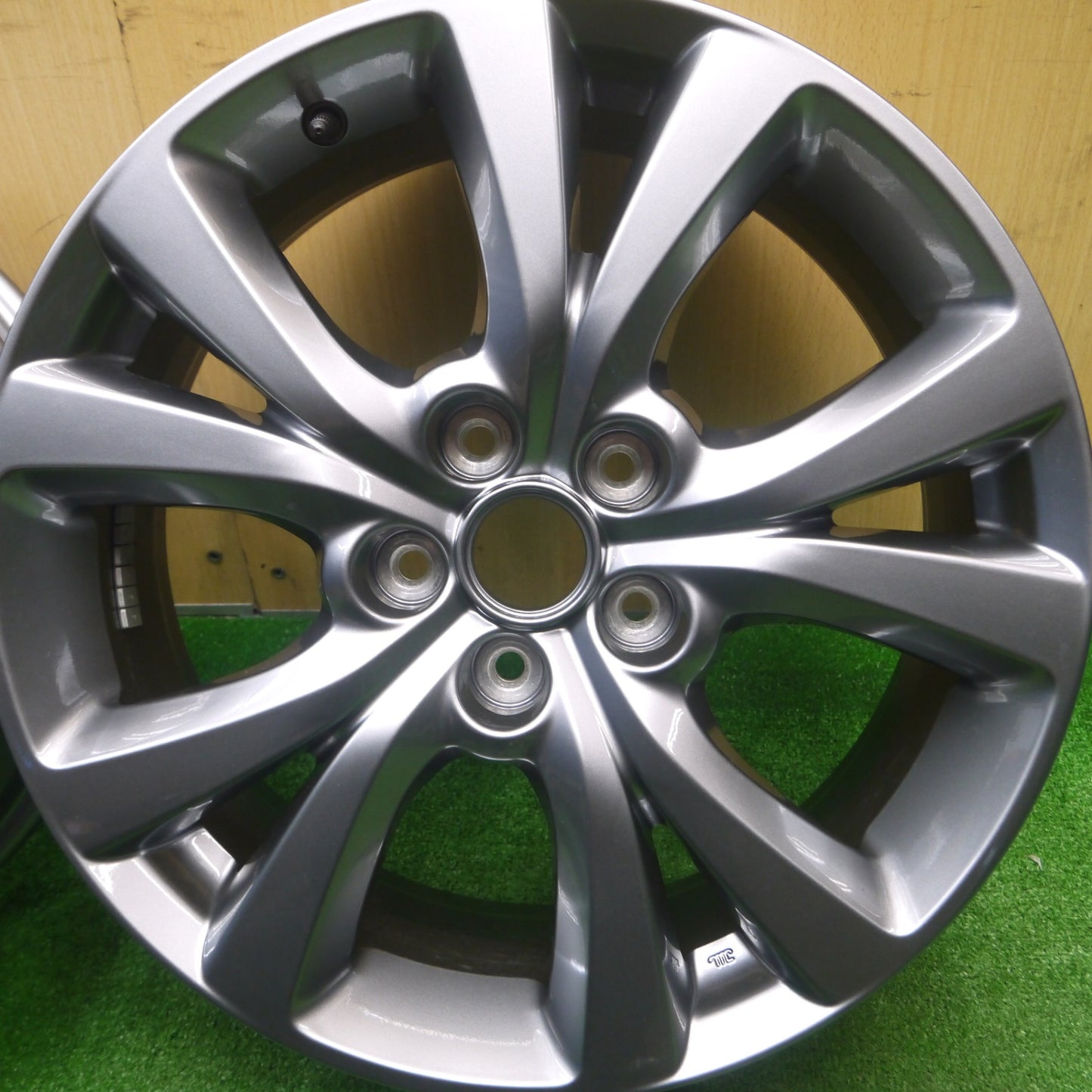 [送料無料] 新車外し★マツダ CX-30 純正 ホイール 18インチ 18×7J CX30 PCD114.3/5H★4100402Hホ