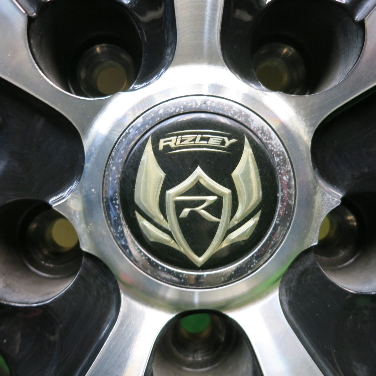 バリ溝！22年！9分★スタッドレス 225/65R17 ミシュラン X-ICE SNOW SUV RiZLEY ライツレー 17インチ PCD114.3/5H★5120609HAス