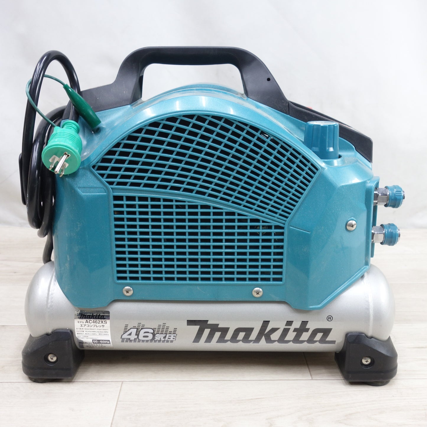 [送料無料] ◆マキタ エア コンプレッサー AC462XS 高圧 常圧 タンク 7L エアー ツール 工具 100V 50-60Hz makita◆