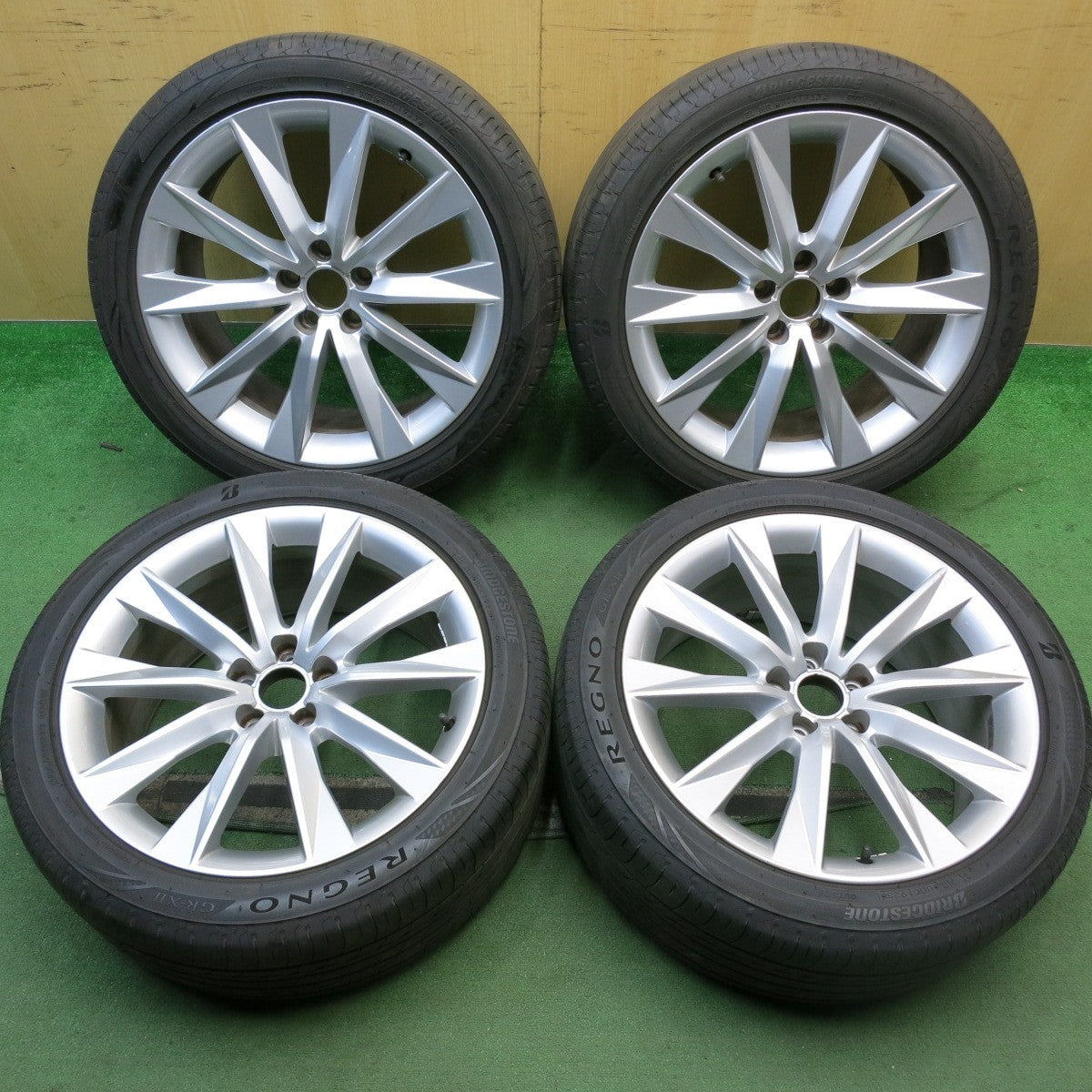 バリ溝！23年！9.5分★アウディ A7 純正 255/40R19 ブリヂストン レグノ GR-X2 19インチ PCD112/5H★5100402HAノ