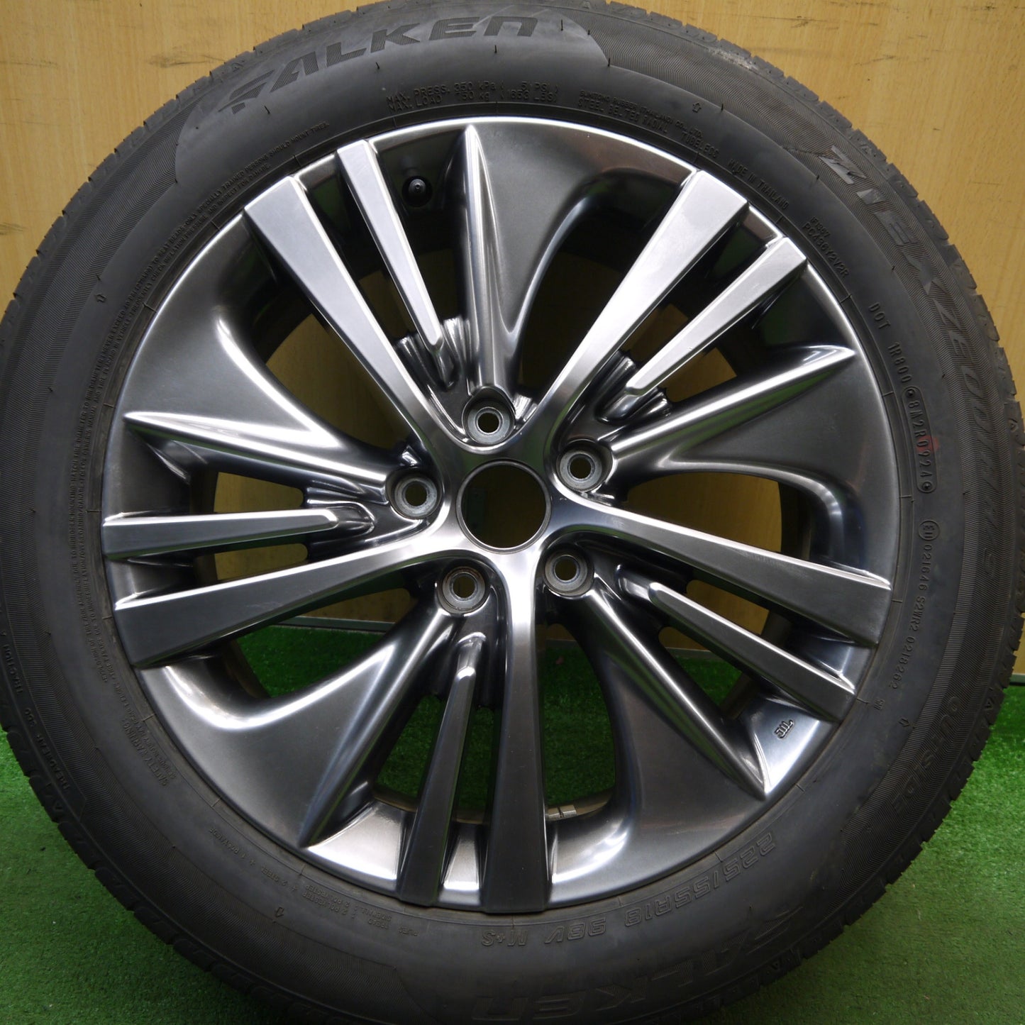 キレイ！24年！1本★スバル レヴォーグ レイバック VN5 純正 225/55R18 ファルケン ZIEX ZE001A A/S 18インチ PCD114.3/5H★6020207Hノ