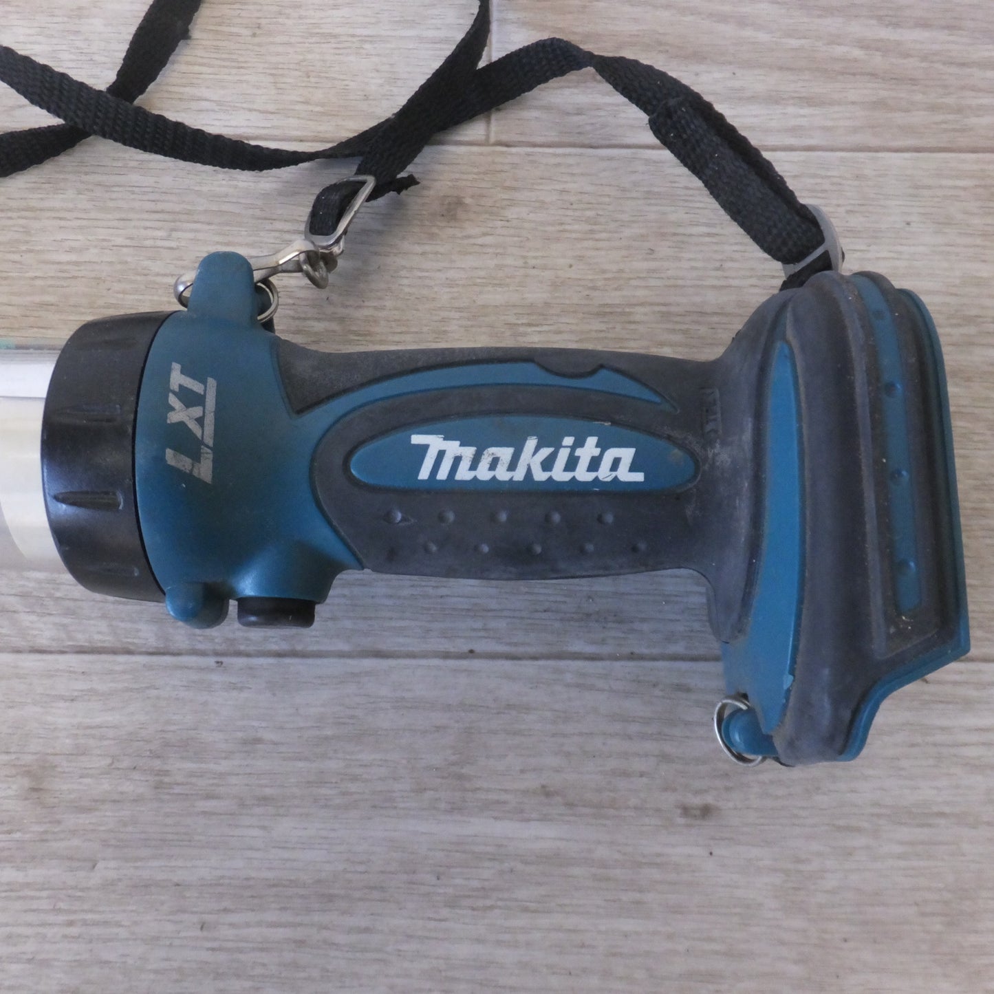 [送料無料] ★マキタ makita 充電式蛍光灯 ML184　DC18V DC14.4V　本体のみ(2)★