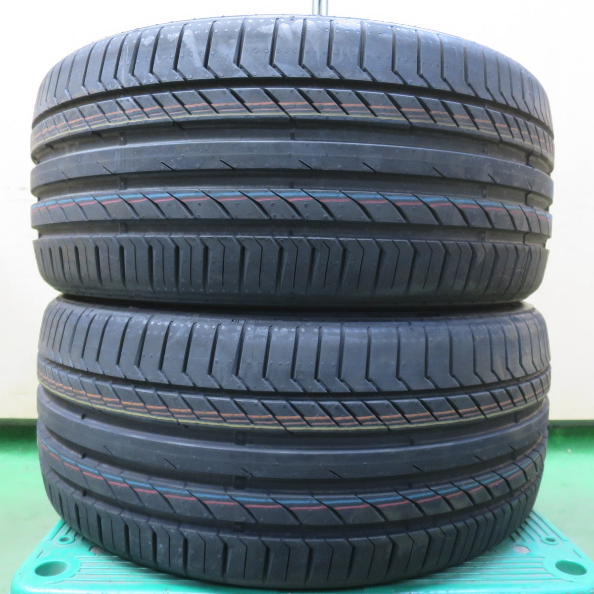 未使用！23年！2本★255/40R19 コンチネンタル コンチスポーツコンタクト5 VOL タイヤ 19インチ ボルボ アウディ 等★6052301イノタ