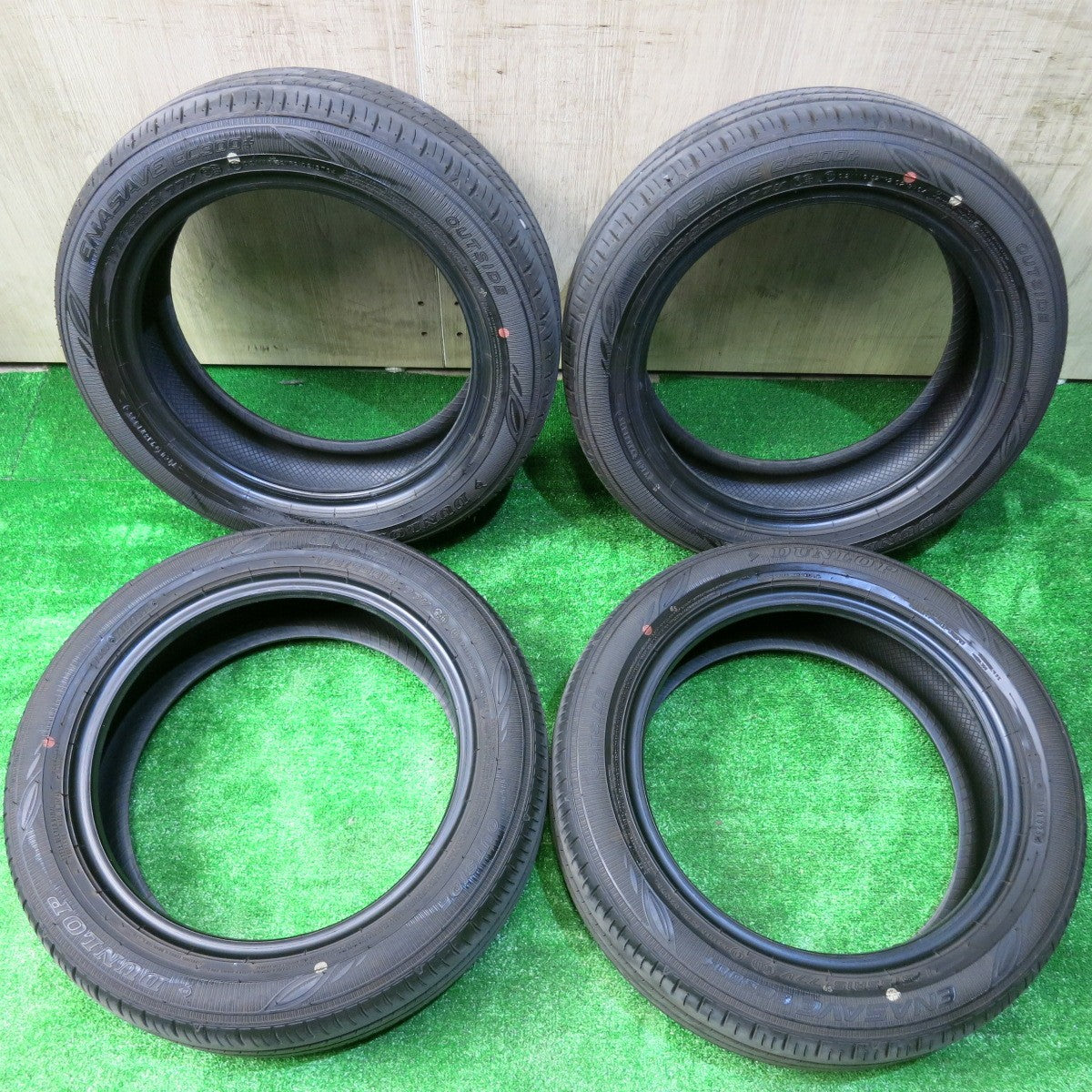 バリ溝！25年！ほぼ10分★175/55R15 ダンロップ エナセーブ EC300+ タイヤ 15インチ タンク ルーミー トール ソリオ 等★5110801HAノタ