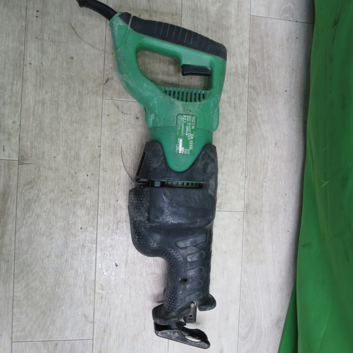 [送料無料] ☆日立工機 HITACHI 100V 130mm セーバソー CR13VC セイバーソー ケース付き 電気 のこぎり 電動 工具☆