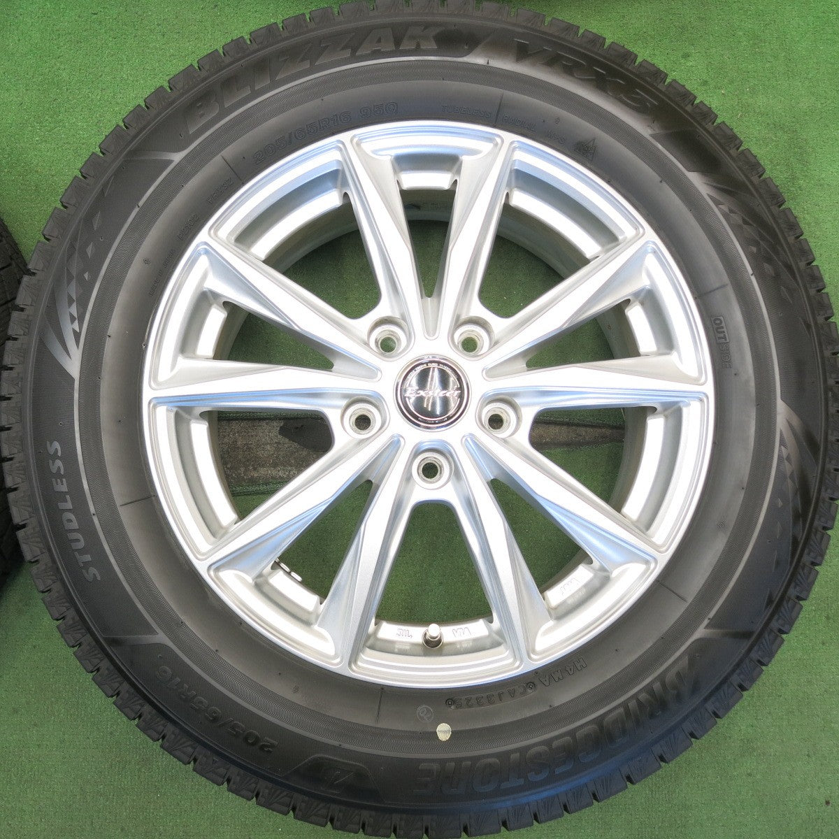 バリ溝！25年！キレイ！ほぼ10分◎スタッドレス 205/65R16 ブリヂストン ブリザック VRX3 Exsteer エクスター 16インチ PCD114.3/5H◎6081604HAス