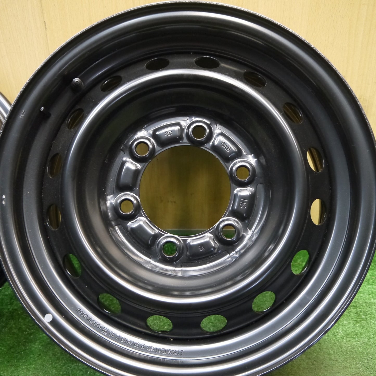 新車外し★トヨタ ハイエース 純正 スチール ホイール 15インチ 15×6J PCD139.7/6H★6022412Hホ