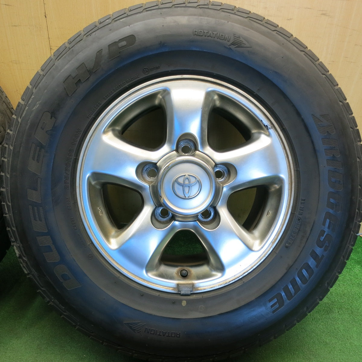 4本価格★トヨタ ランクル 100 純正 275/70R16 ブリヂストン デューラー H/P DUELER 16インチ PCD150/5H★6051706HAノ