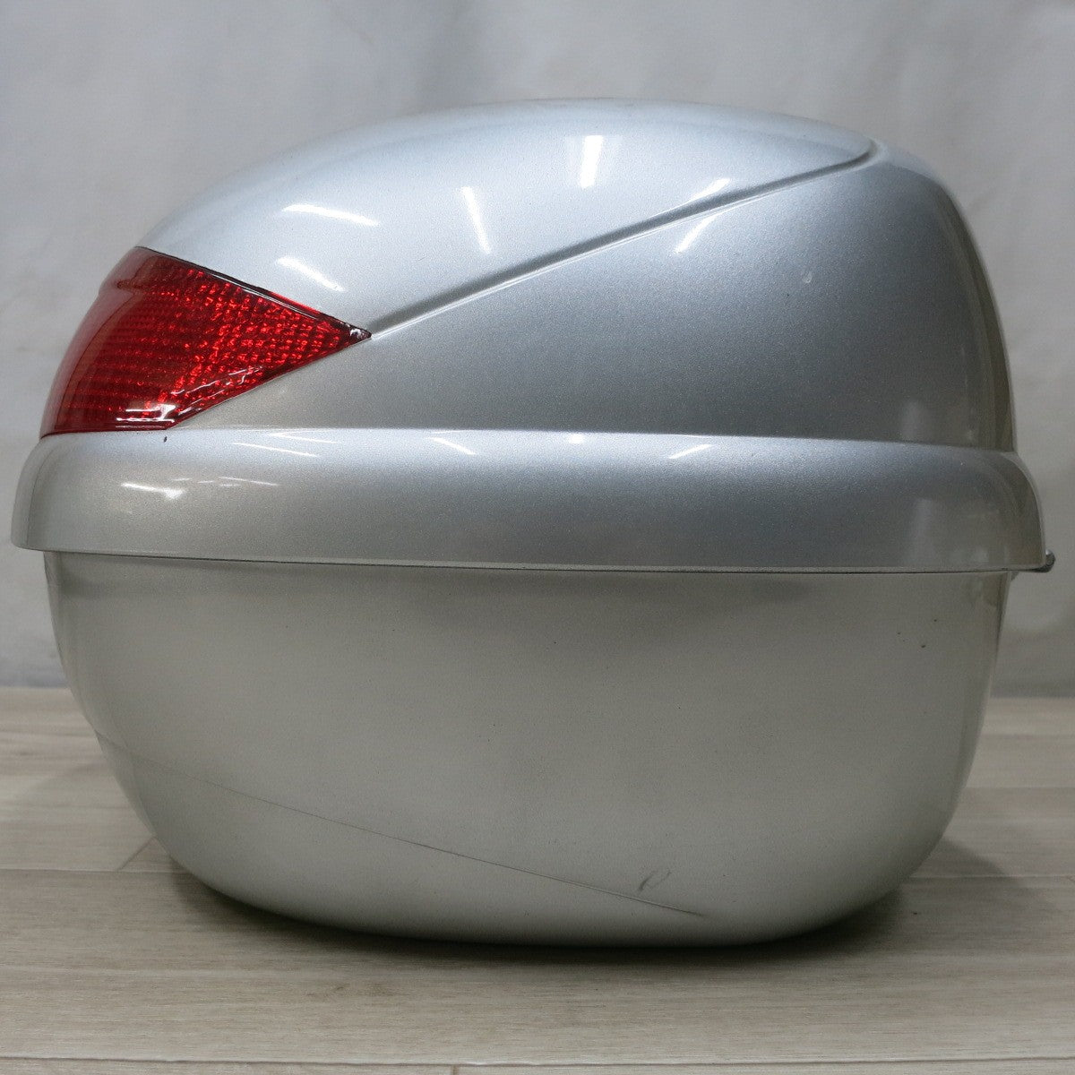 [送料無料] ◆INDY バイク 用 リア BOX ボックス リア トランク トップケース 収納 箱 荷物 ツーリング デリバリー 現状品◆