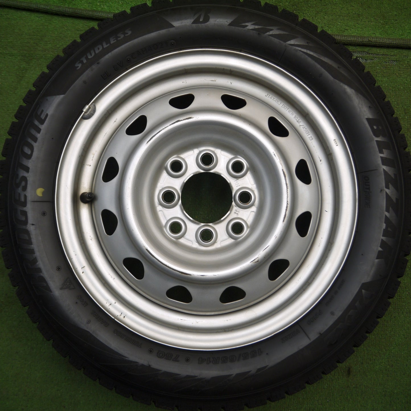 *送料無料* バリ溝！21年！9.5分★スタッドレス 155/65R14 ブリヂストン ブリザック VRX2 スチール 14インチ PCD100 114.3/4H マルチ★4040202Hス