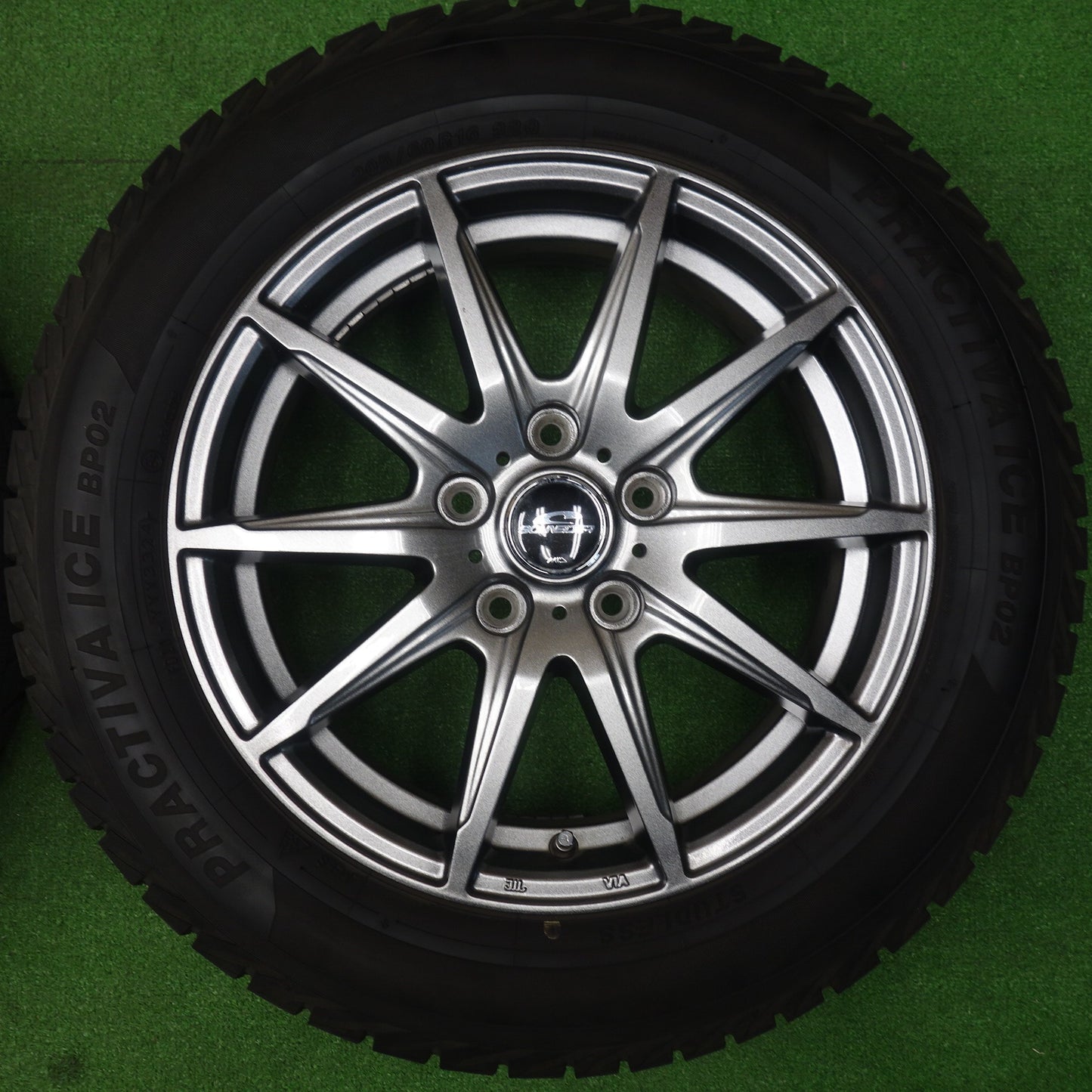 バリ溝！24年！キレイ！9.5分★スタッドレス 205/60R16 プラクティバ BP02 ヨコハマ製 SCHNEIDER MiD シュナイダー 16インチ PCD114.3/5H★6032701KTス