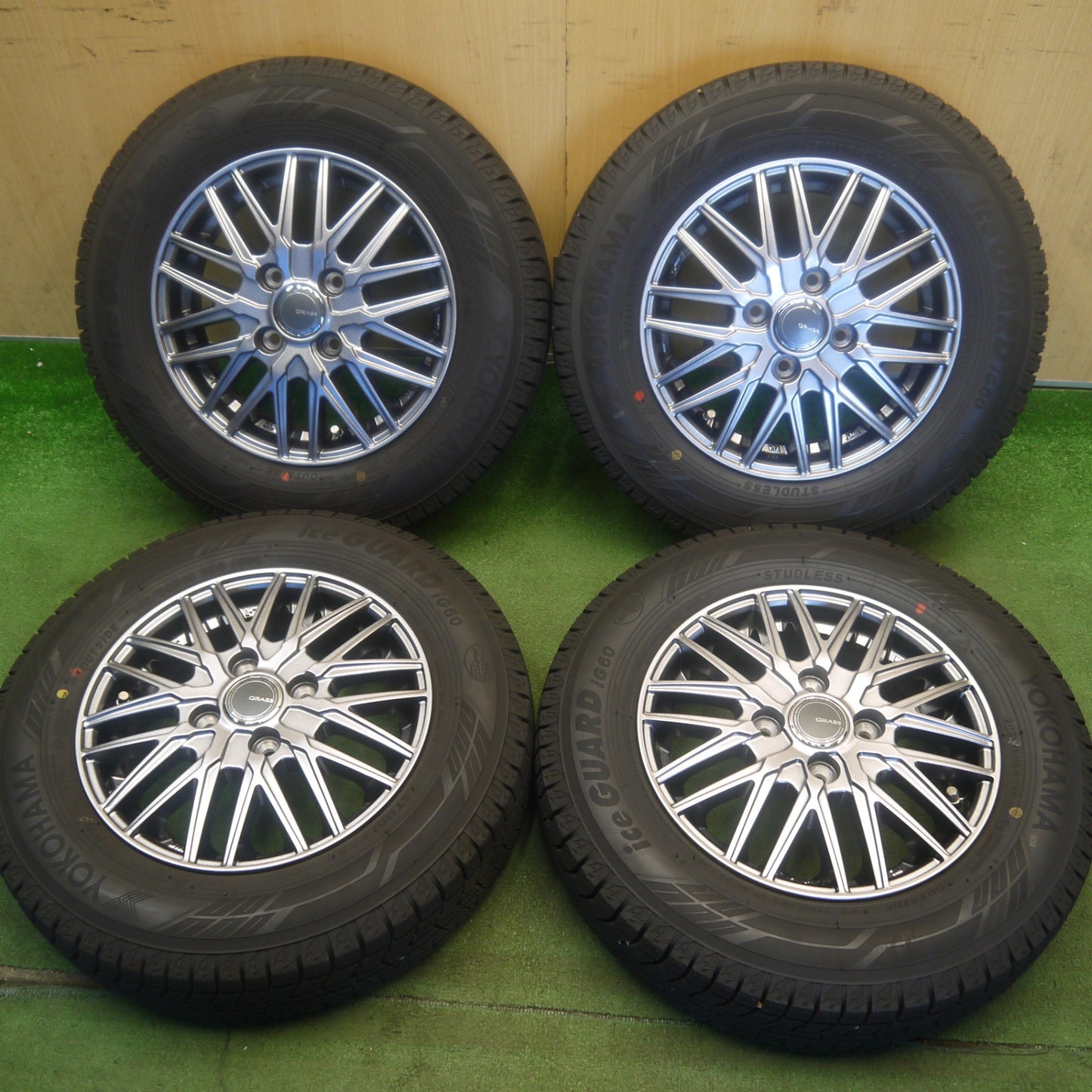 バリ溝！24年！キレイ！ほぼ10分★スタッドレス 145/80R13 ヨコハマ アイスガード iG60 GRASS グラス 13インチ PCD100/4H★6052903Hス
