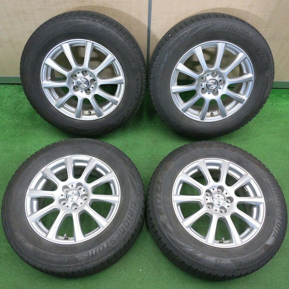 キレイ★スタッドレス 195/65R15 ブリヂストン ブリザック VRX2 JOKER ジョーカー 15インチ PCD114.3/5H★4121811TNス