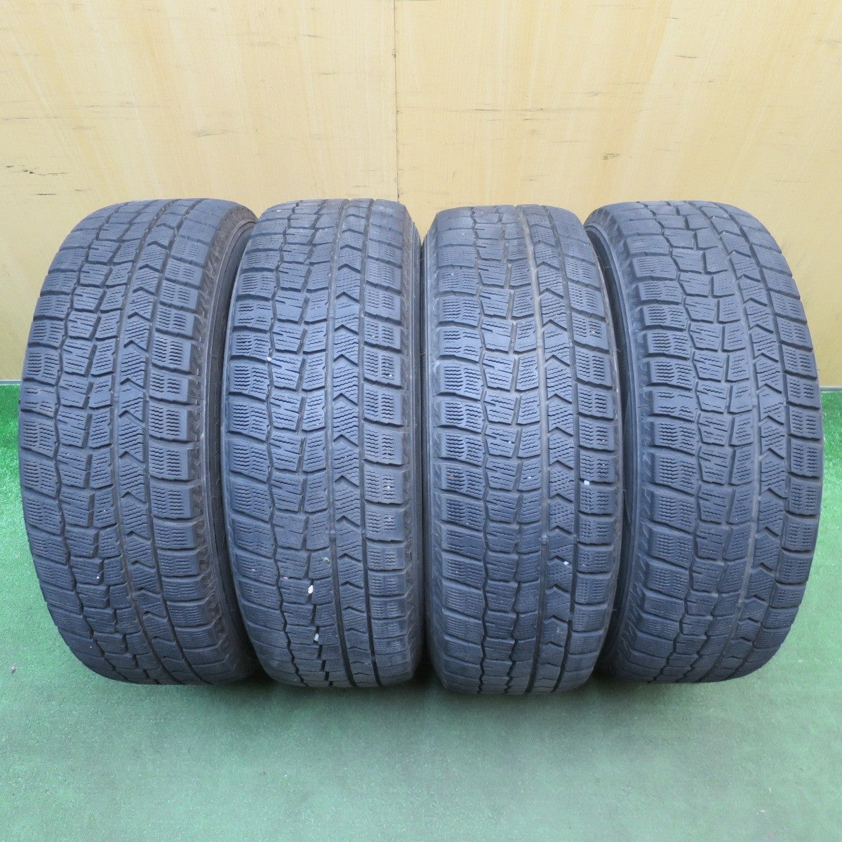 バリ溝！9分★スタッドレス 195/65R15 ダンロップ ウインターマックス WM02 DUFACT デュファクト 15インチ PCD114.3/5H★6042201NJス