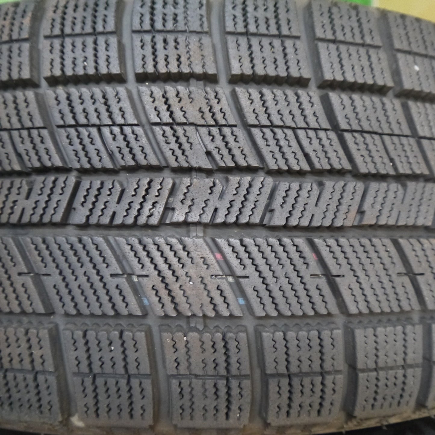 バリ溝！22年！9.5分★SAAB サーブ 9-3 純正 215/55R16 スタッドレス ナンカン アイス アクティバ AW-1 16インチ PCD110/5H★5122208Hス