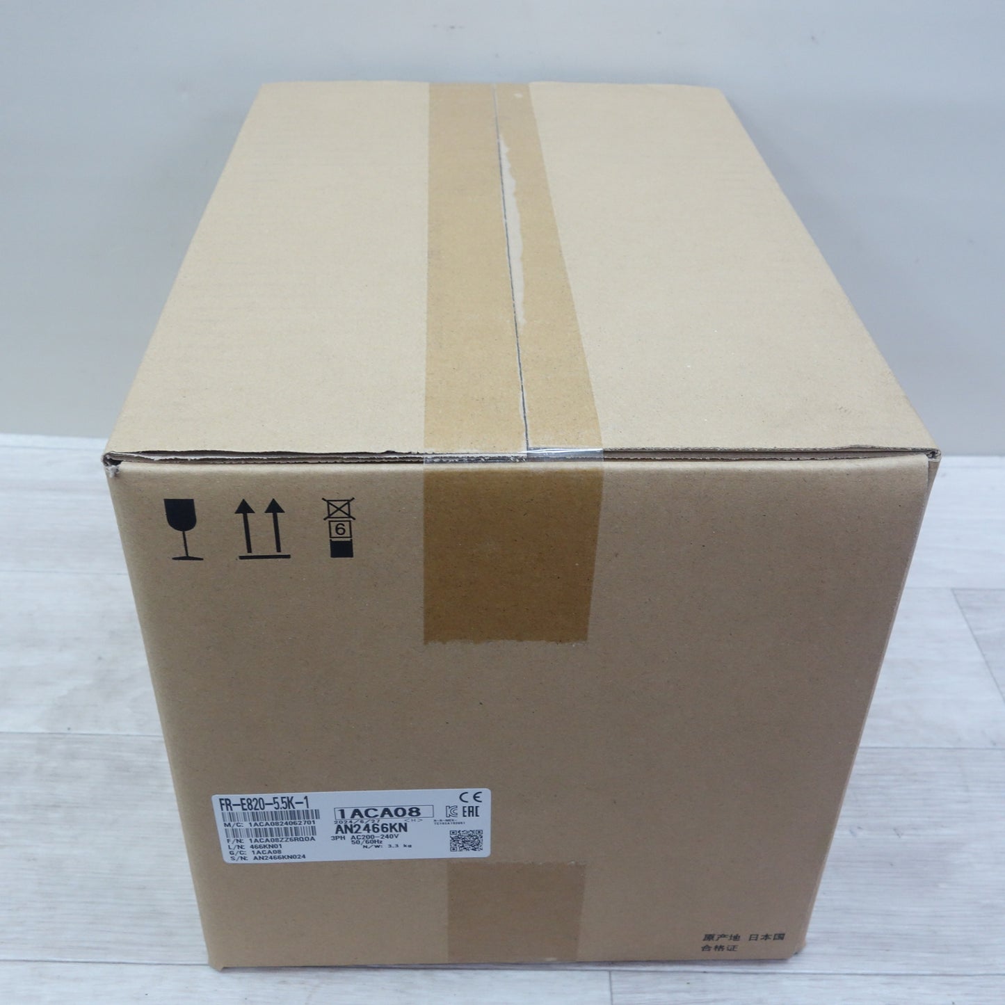 [送料無料] 未使用☆三菱電機 インバータ FR-E820-5.5K-1 2024年製 E800シリーズ 三相 200V 5.5kW☆