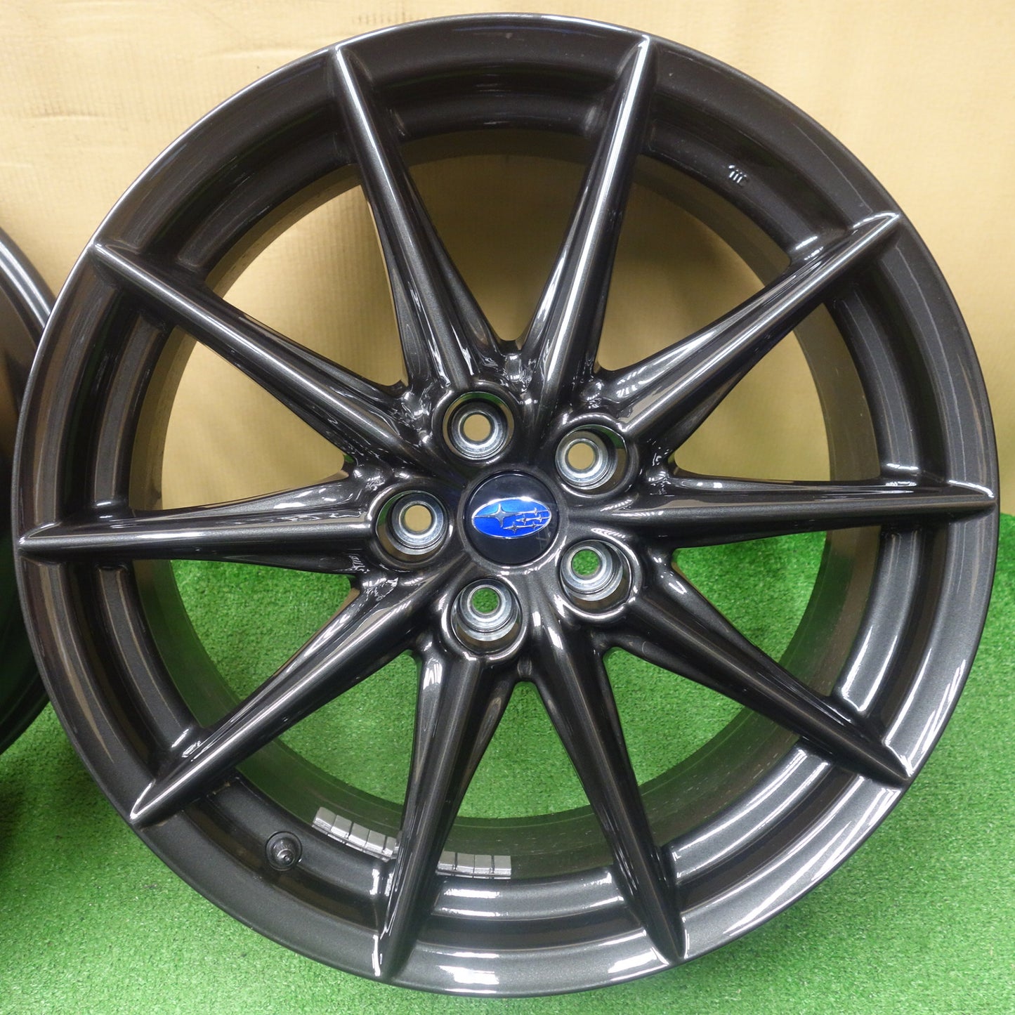 新車外し★スバル BRZ ZD8 トヨタ GR86 ZN8 純正 ホイール 18インチ 18×7.5J PCD100/5H★6062603KTホ