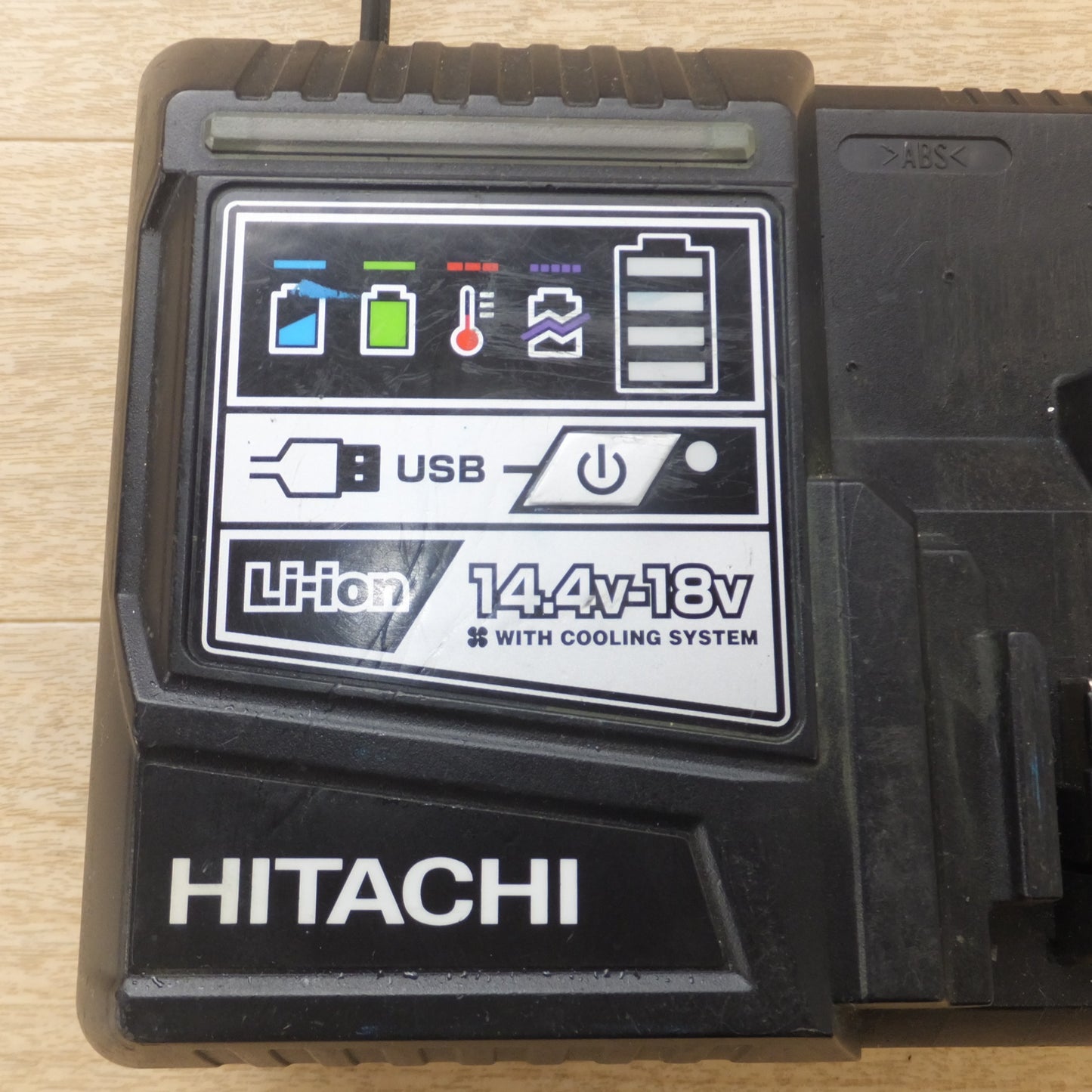 [送料無料] ★日立 HITACHI 急速充電器 UC18YDL　100V 50/60Hz 480VA　DC18-14.4V 12A★