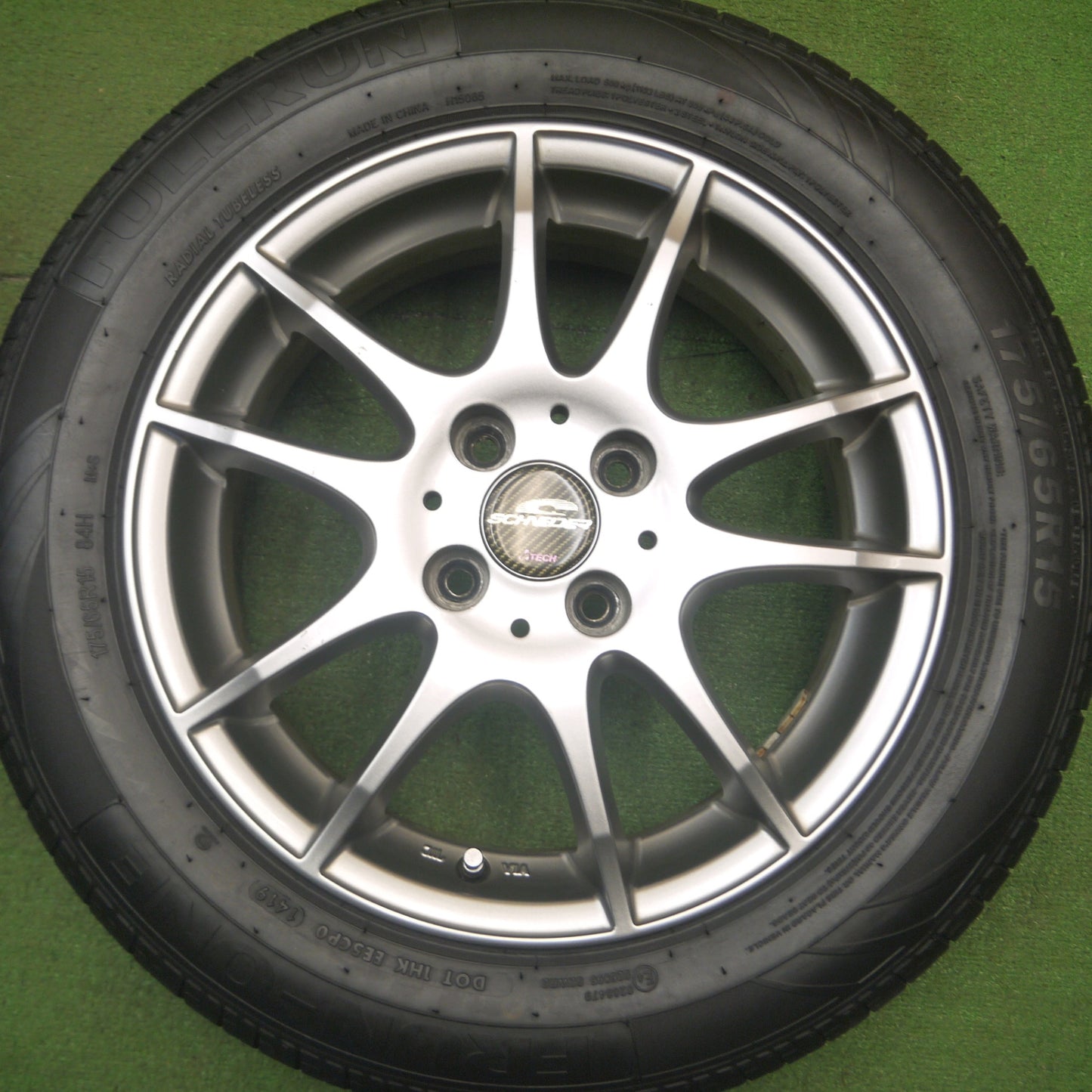 [送料無料] バリ溝！8.5分★175/65R15 フルラン FRUN-ONE SCHNEIDER ATECH シュナイダー 15インチ PCD100/4H★5020702Hノ