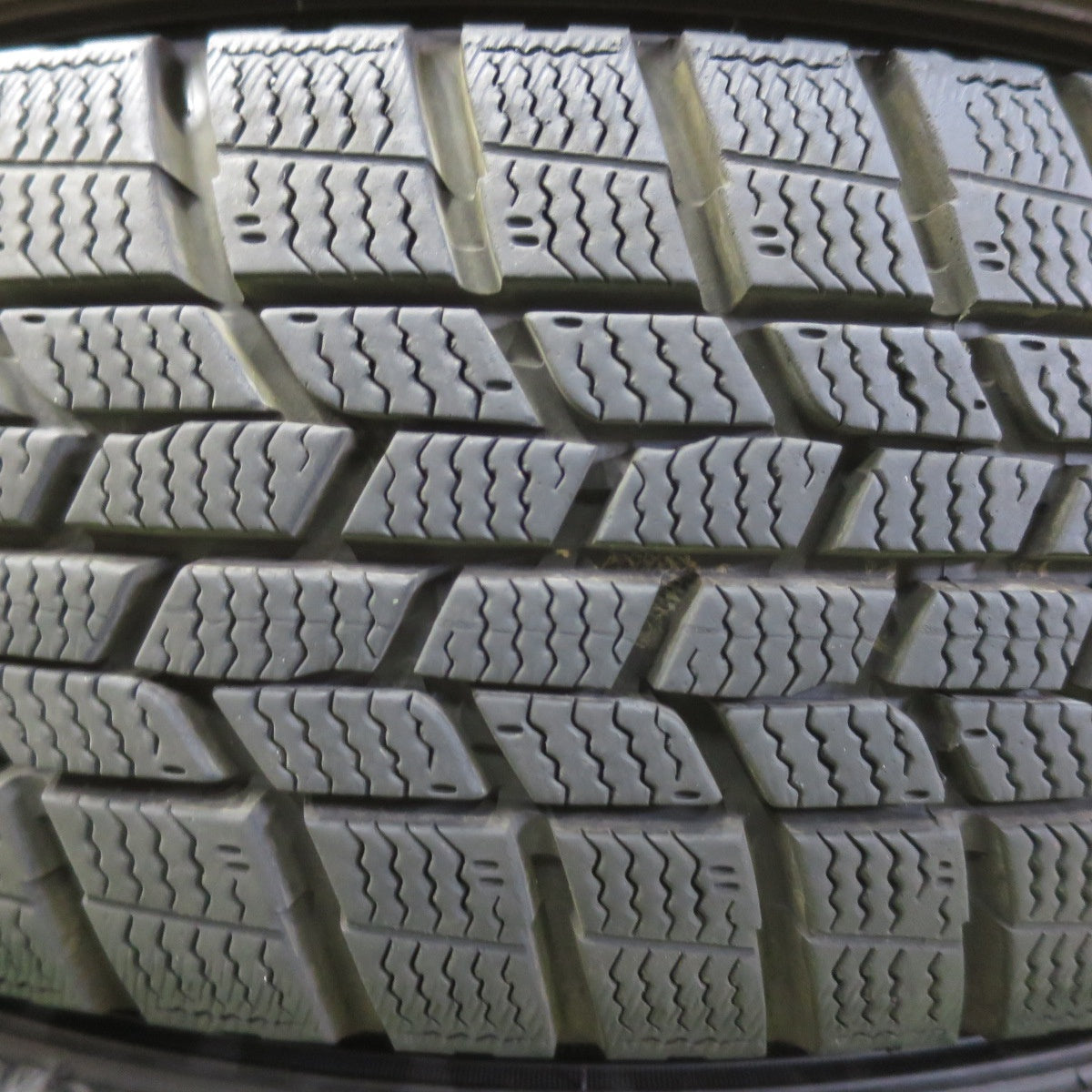 バリ溝！キレイ！9.5分★LOXARNY Pavone 165/65R14 スタッドレス グッドイヤー アイスナビ6 ロクサーニ パヴォーネ 14インチ ソリオ ハスラー 等 PCD100/4H★5101504イス