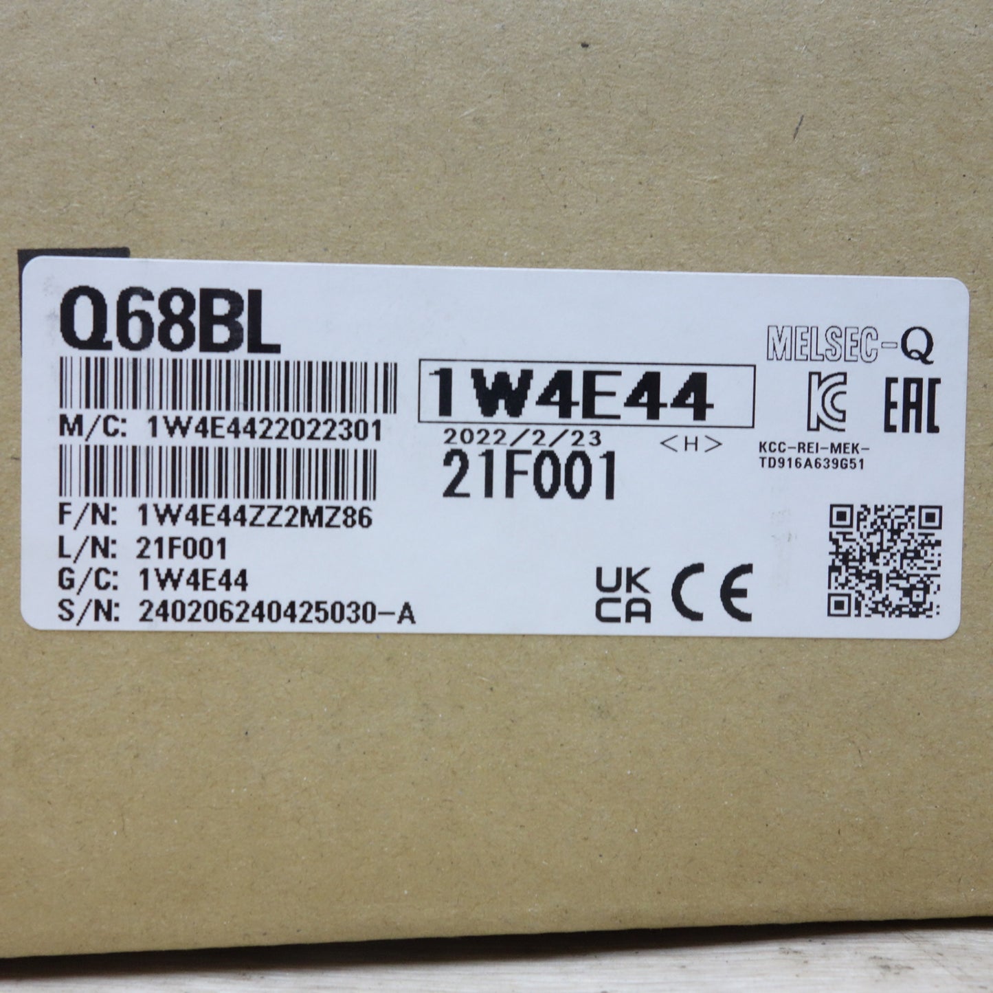 ●複数在庫有●[送料無料] 未使用◆三菱 シーケンサー ベースユニット Q68BL 1W4E44 21F001◆