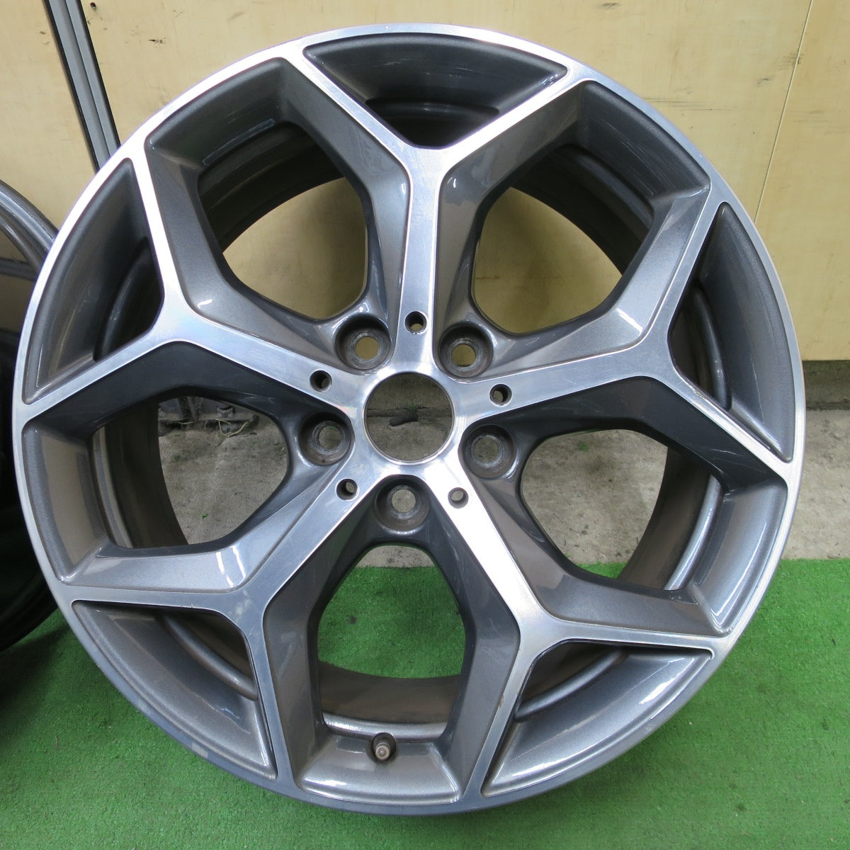 4本価格★BMW X1 F48 純正 ホイール 18インチ 7.5J×18 PCD112/5H★6031003NGホ