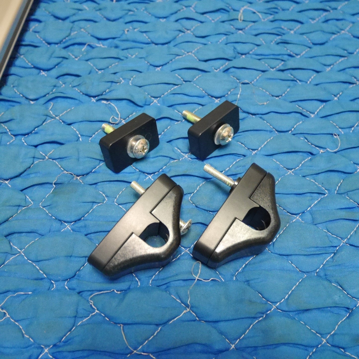 [送料無料] キレイ☆スズキ ジムニー シエラ 純正 OP オプション ロッドホルダー inno.製 型式 不明 釣り イノー☆