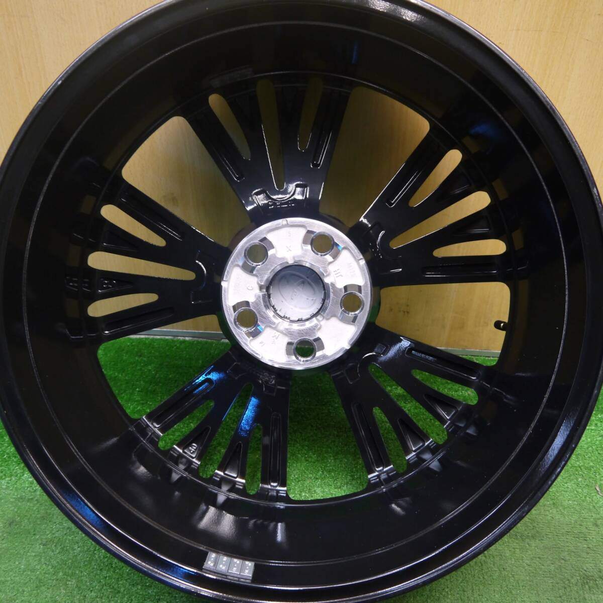 新車外し！1本★トヨタ 60系 プリウス Zグレード 純正 ホイール 19インチ 19×6.5J PCD114.3/5H★5031409Hホ