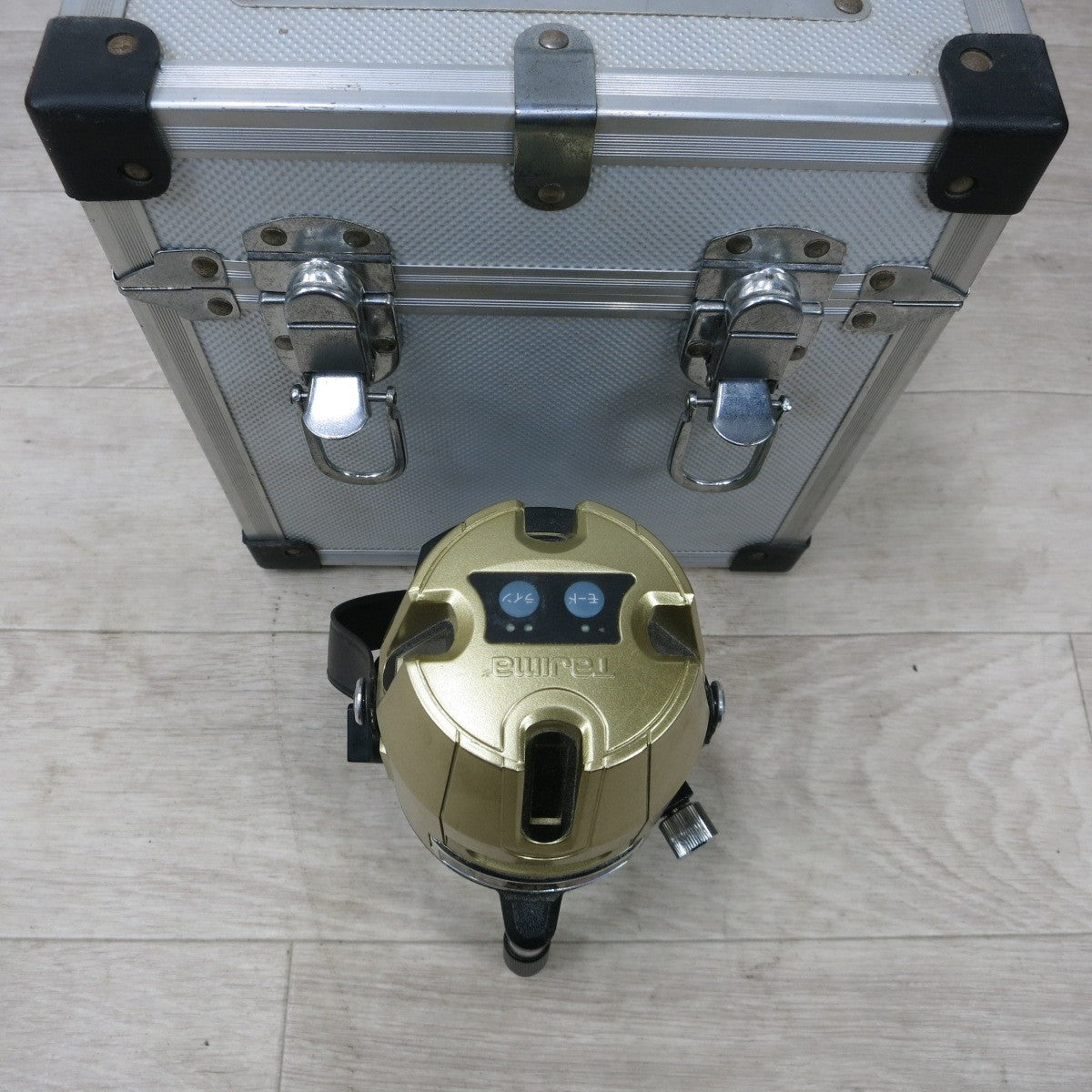 [送料無料] ◆タジマ レーザー 墨出し器 GT3Z-I  本体のみ 受光器なし ケース 三脚付き 墨出器 TAJIMA◆