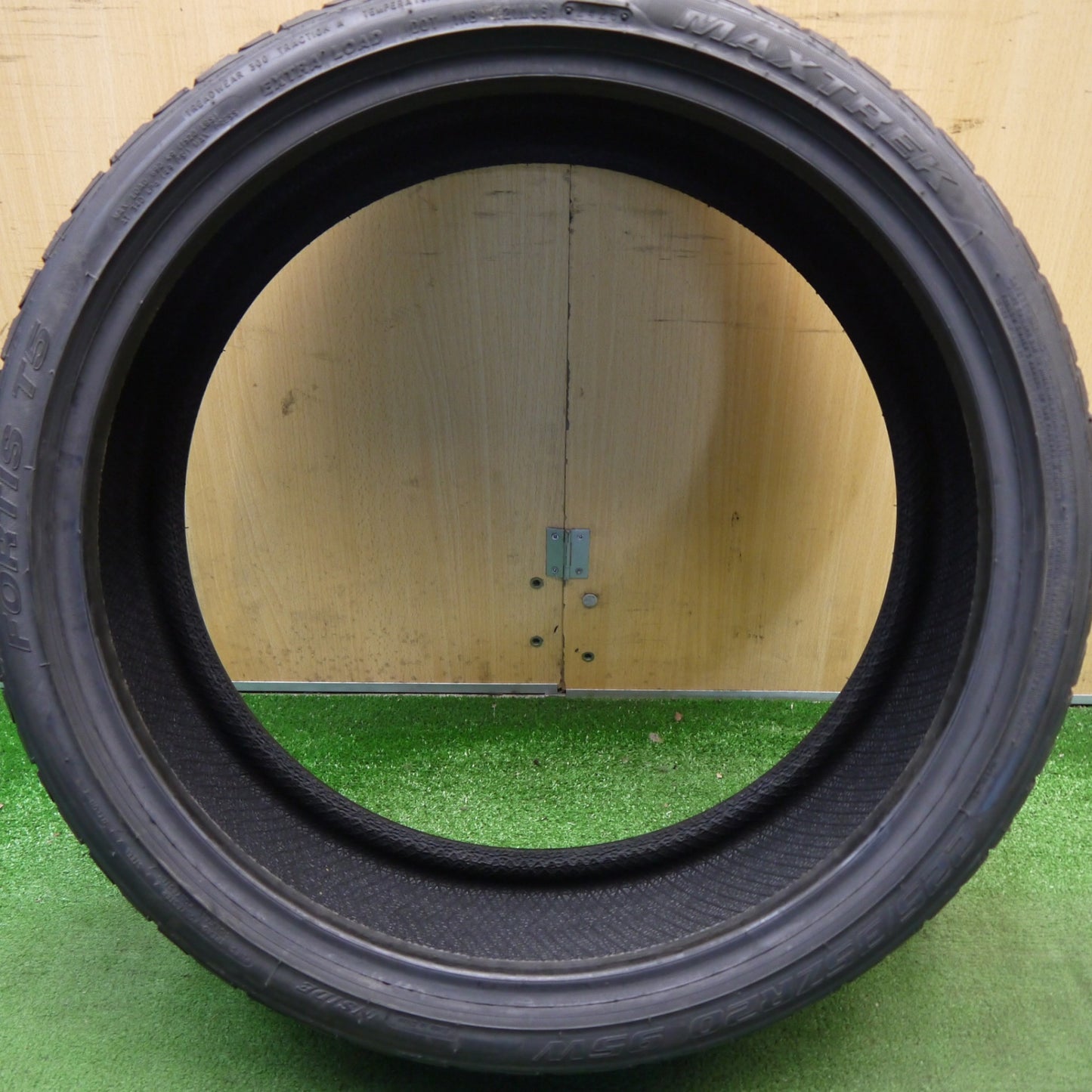 未使用！25年！1本★225/35R20 マックストレック FORTIS T5 MAXTREK タイヤ 20インチ クラウン オデッセイ 等★6040306Hノタ