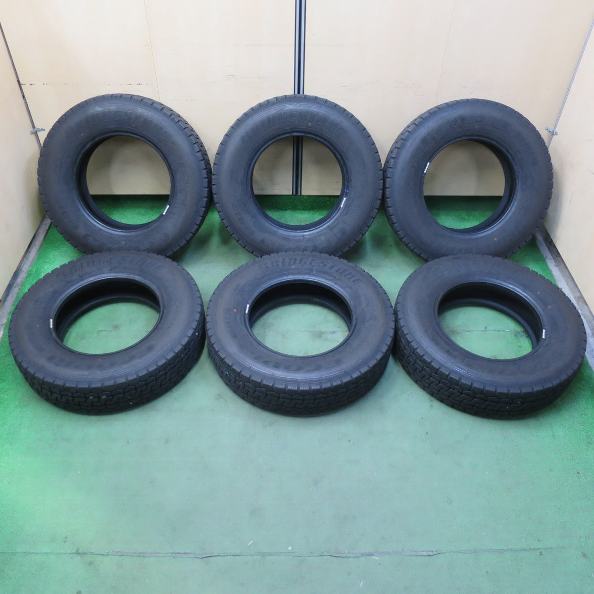 バリ溝！25年！8.5分！6本★トラック タイヤ 205/85R16 117/115N ブリヂストン エコピア M812 ミックス オールシーズン 16インチ★5102307イスタ