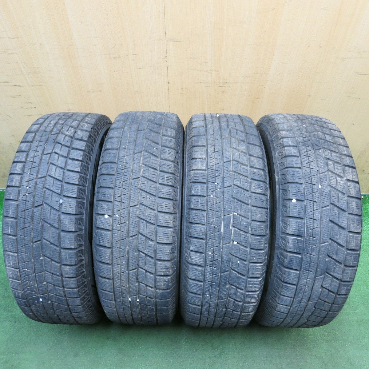 バリ溝！24年！9.5分◎スタッドレス 215/60R16 ヨコハマ アイスガード iG60 BALMINUM ZR5 バルミナ 16インチ PCD114.3/5H◎6090302HAス