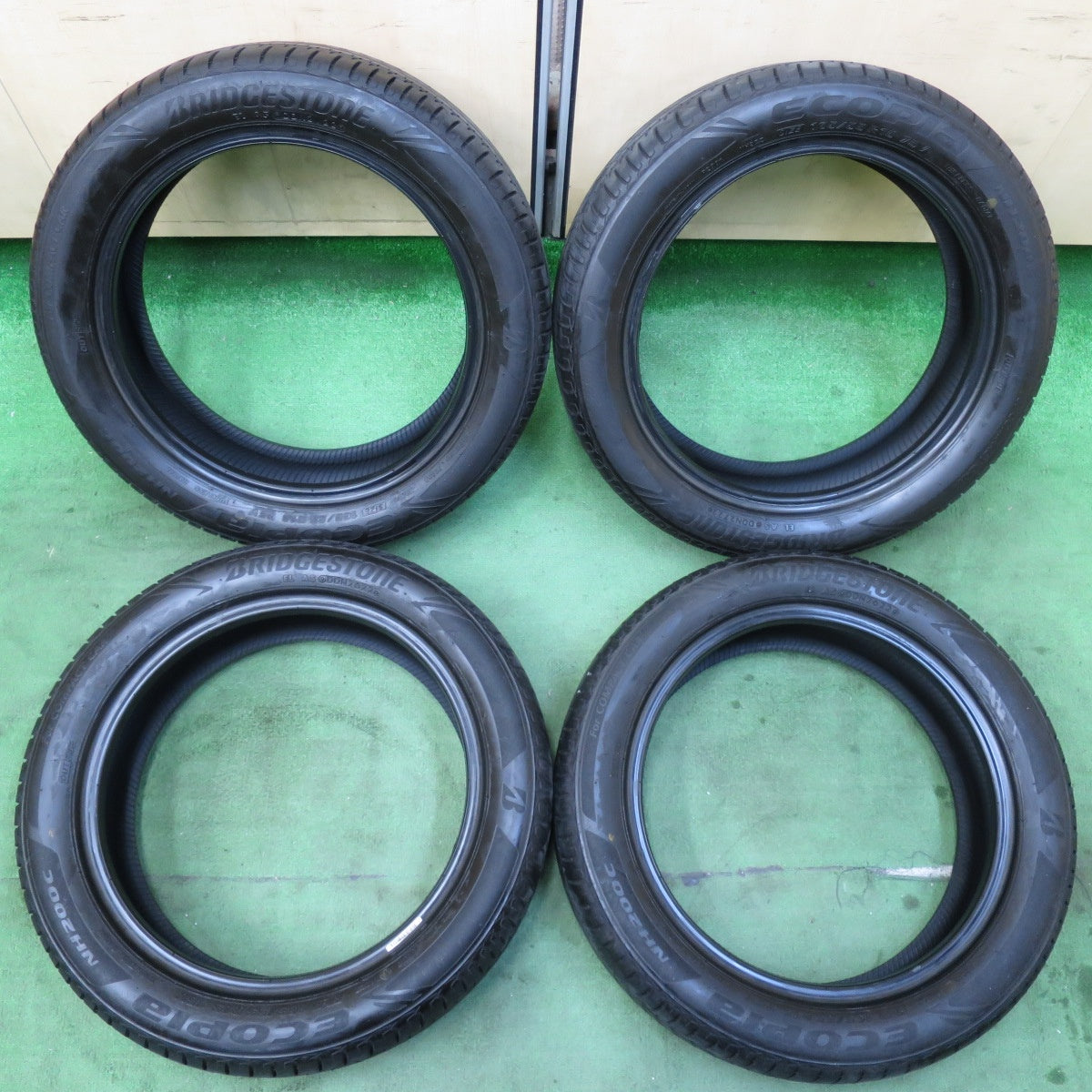 [送料無料] バリ溝！22年！9分★165/55R15 ブリヂストン エコピア NH200C タイヤ 15インチ ムーブ タント ワゴンR N-BOX スペーシア等★5022108イノタ